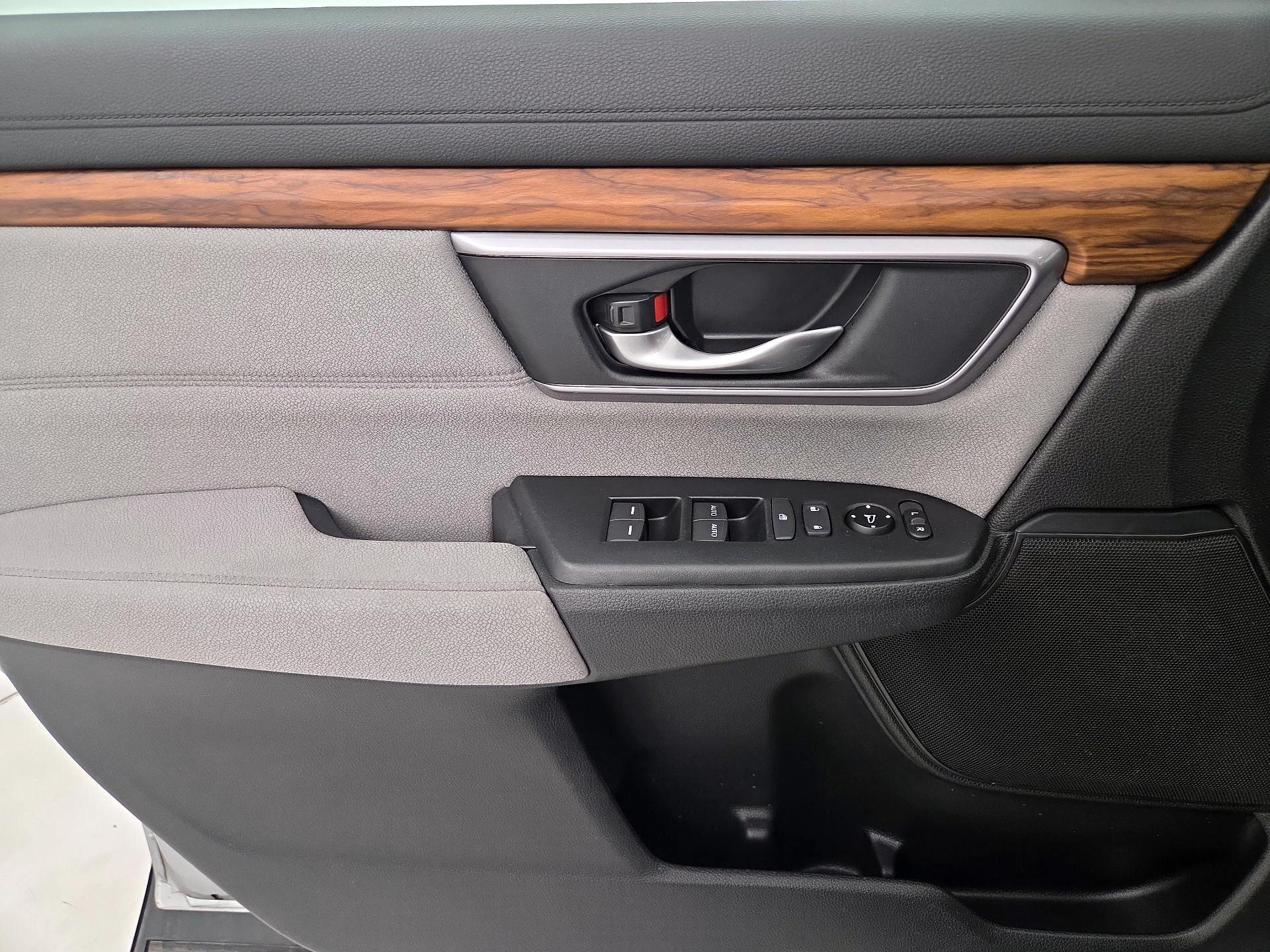 Thumbnail: 2017 Honda CR-V - 12