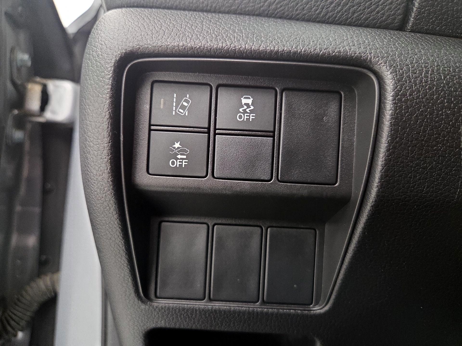 Thumbnail: 2017 Honda CR-V - 13