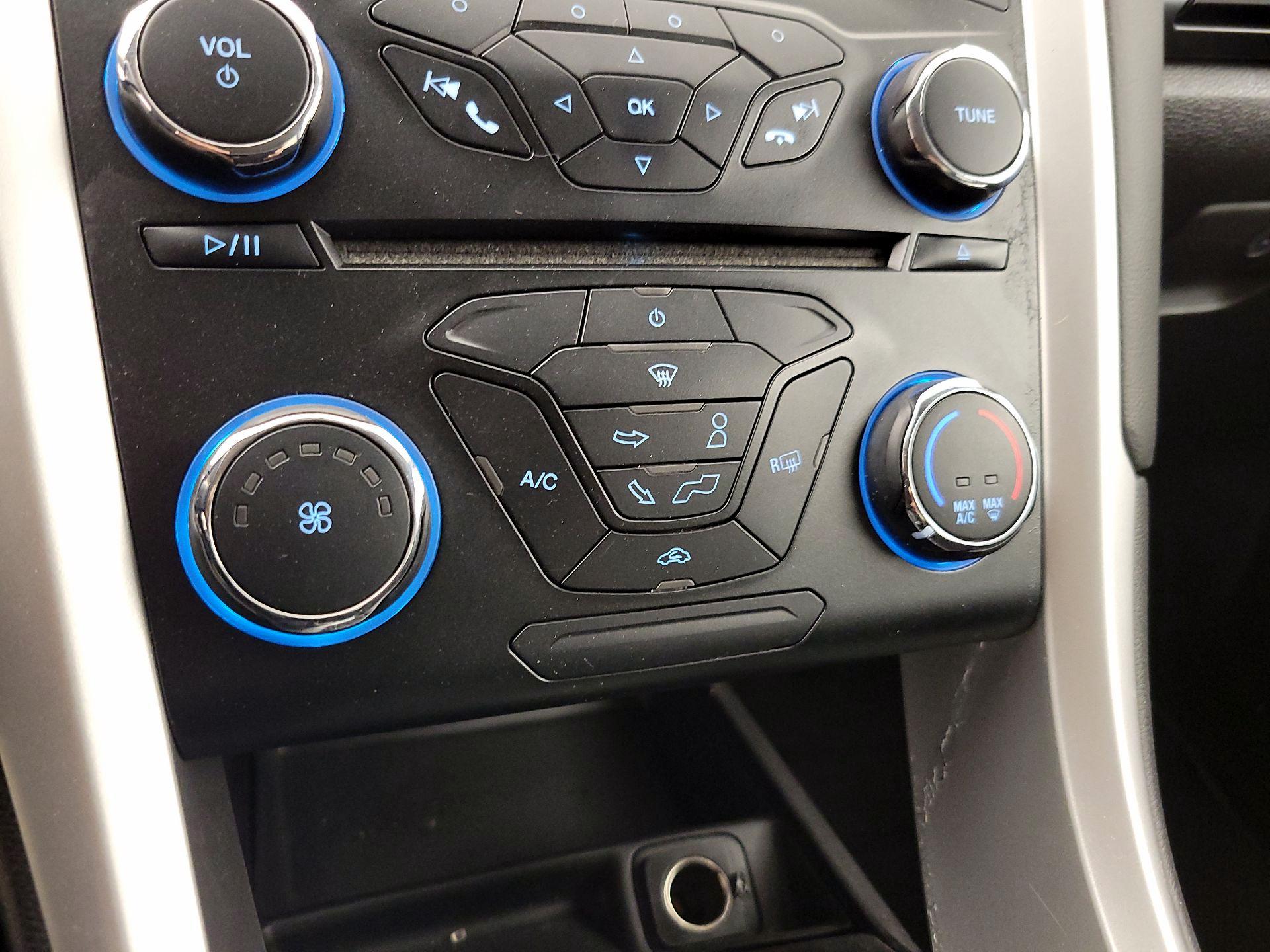 Thumbnail: 2014 Ford Fusion - 15