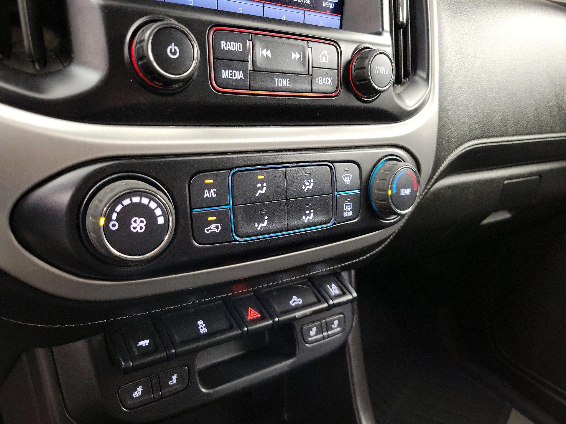 Thumbnail: 2016 GMC Canyon - 16