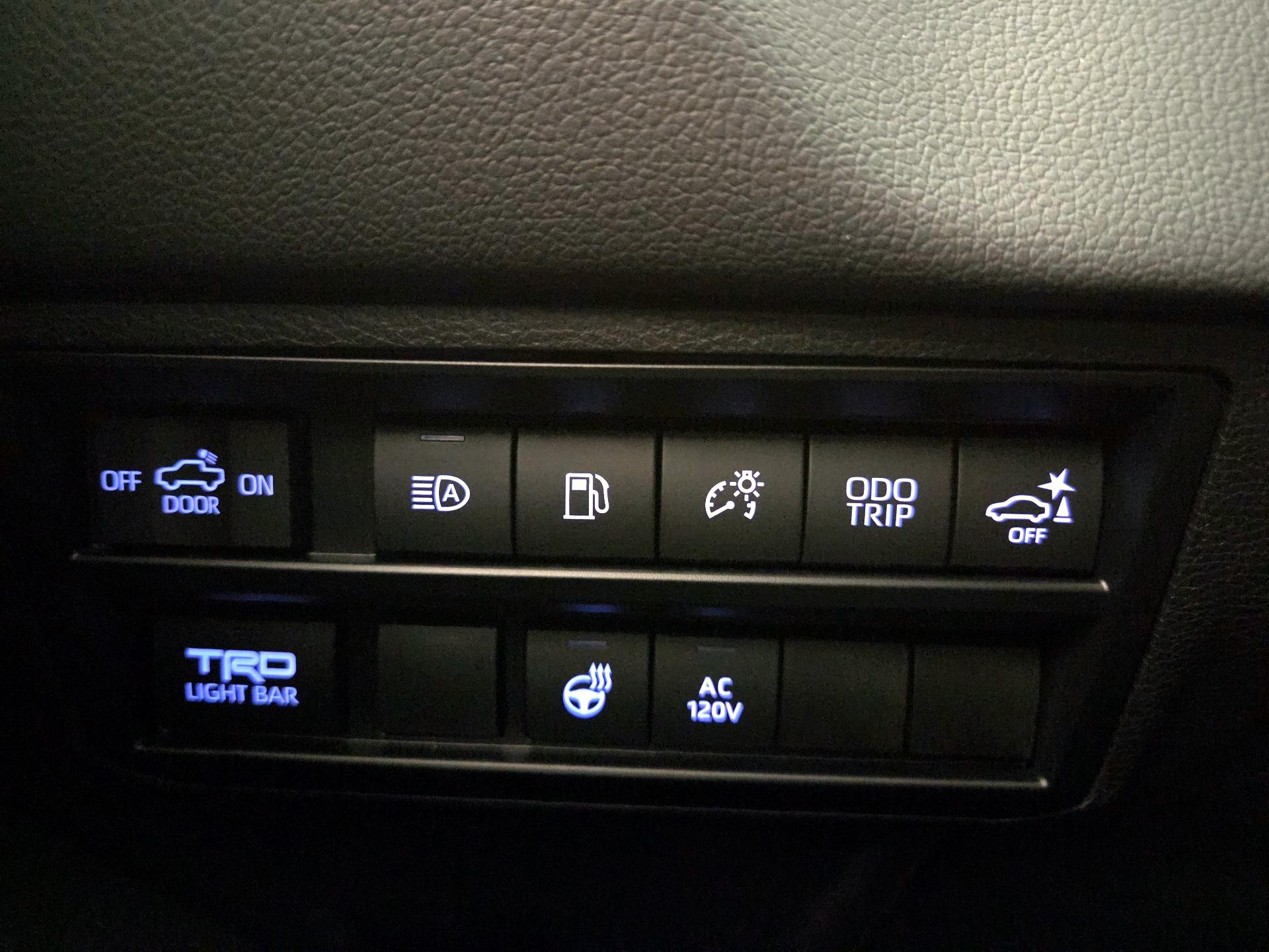 Thumbnail: 2023 Toyota Tundra - 13