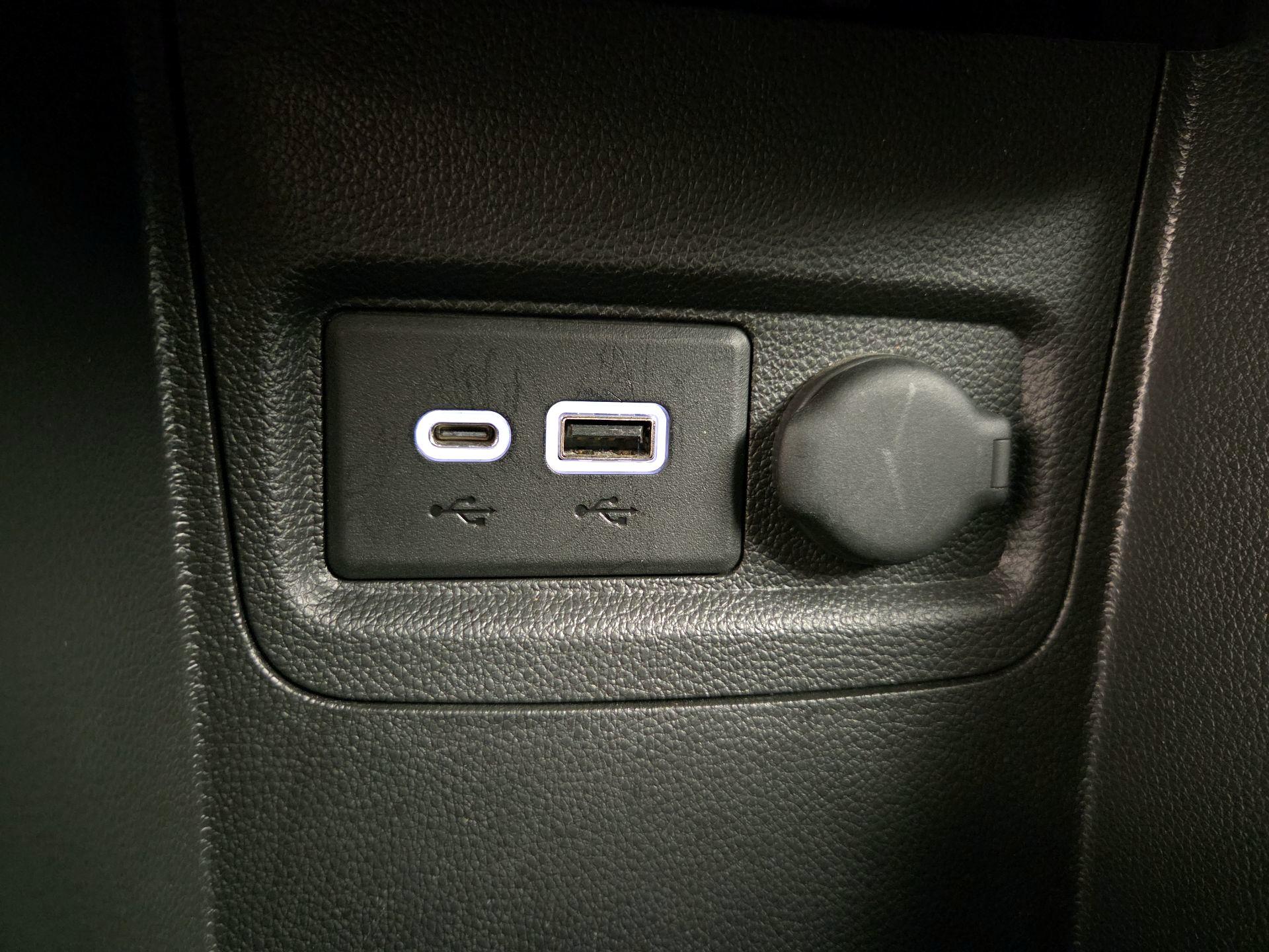 Thumbnail: 2020 Chevrolet Spark - 18