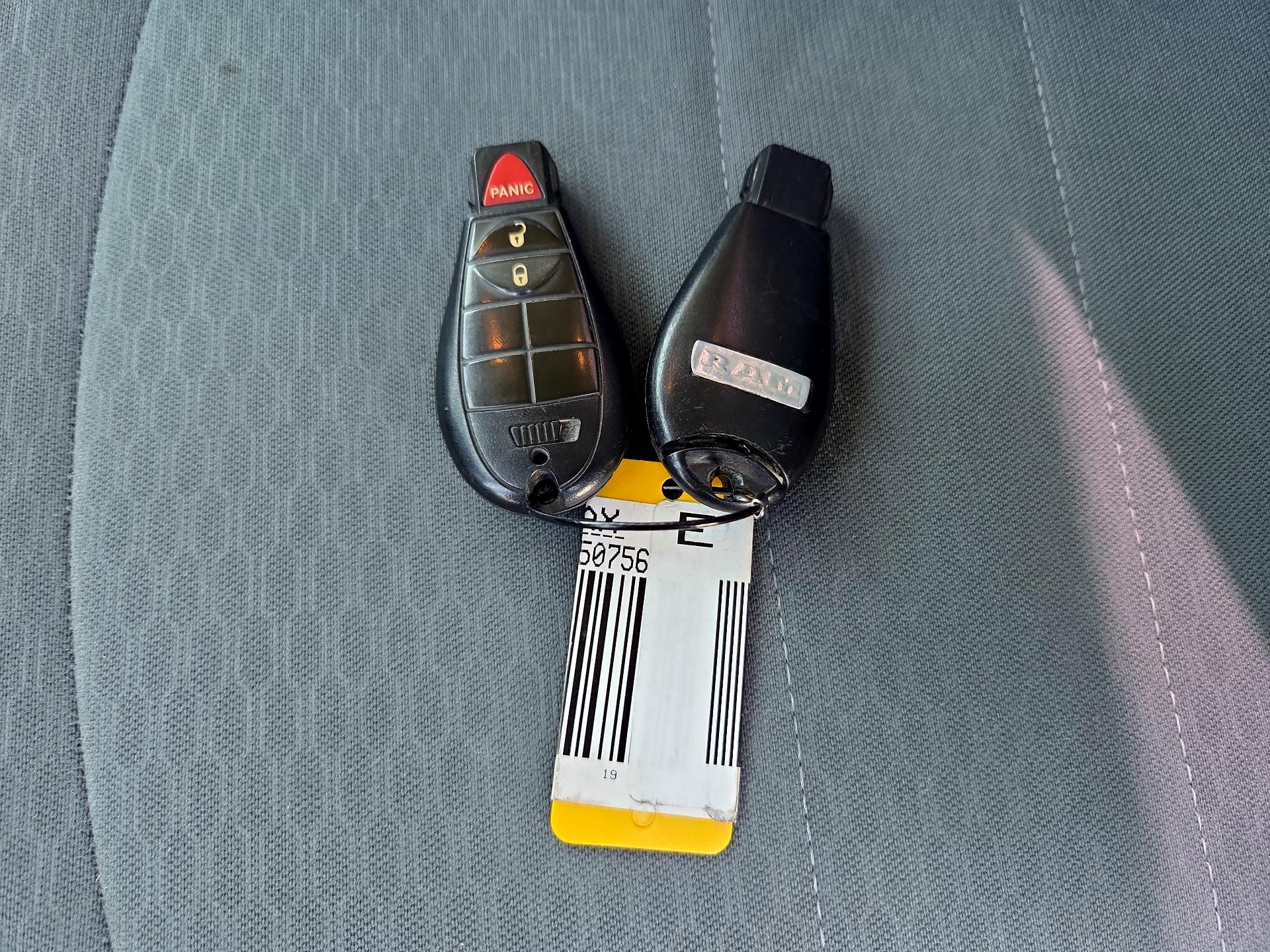 Thumbnail: 2019 RAM 1500 Classic - 18