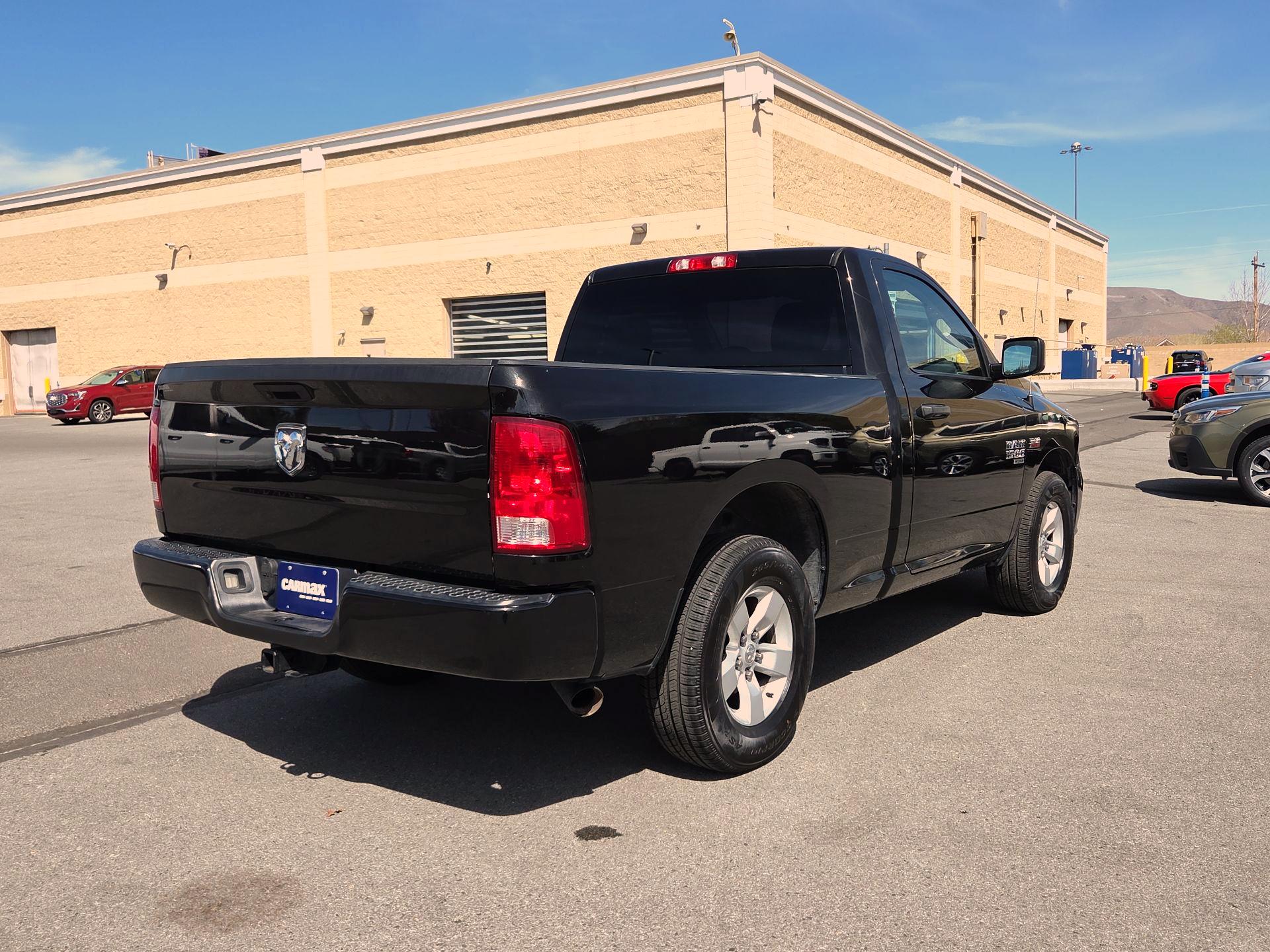 Thumbnail: 2019 RAM 1500 Classic - 5