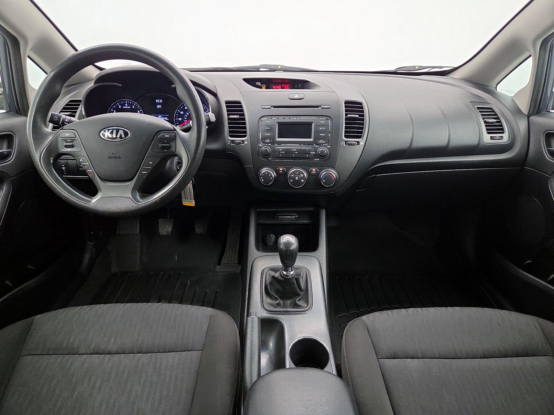 Thumbnail: 2016 Kia Forte - 9