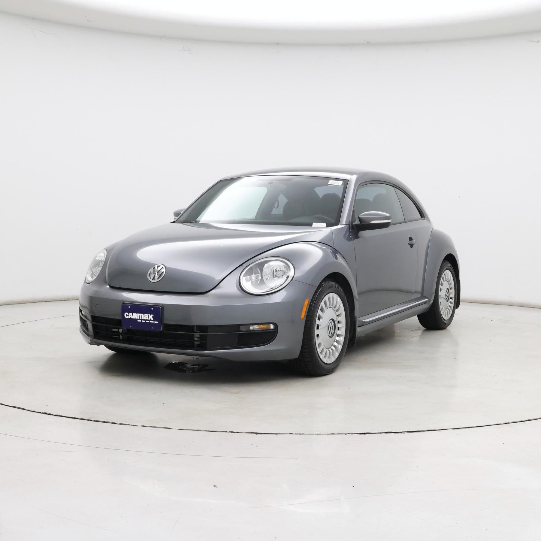 Thumbnail: 2015 Volkswagen Beetle - 4