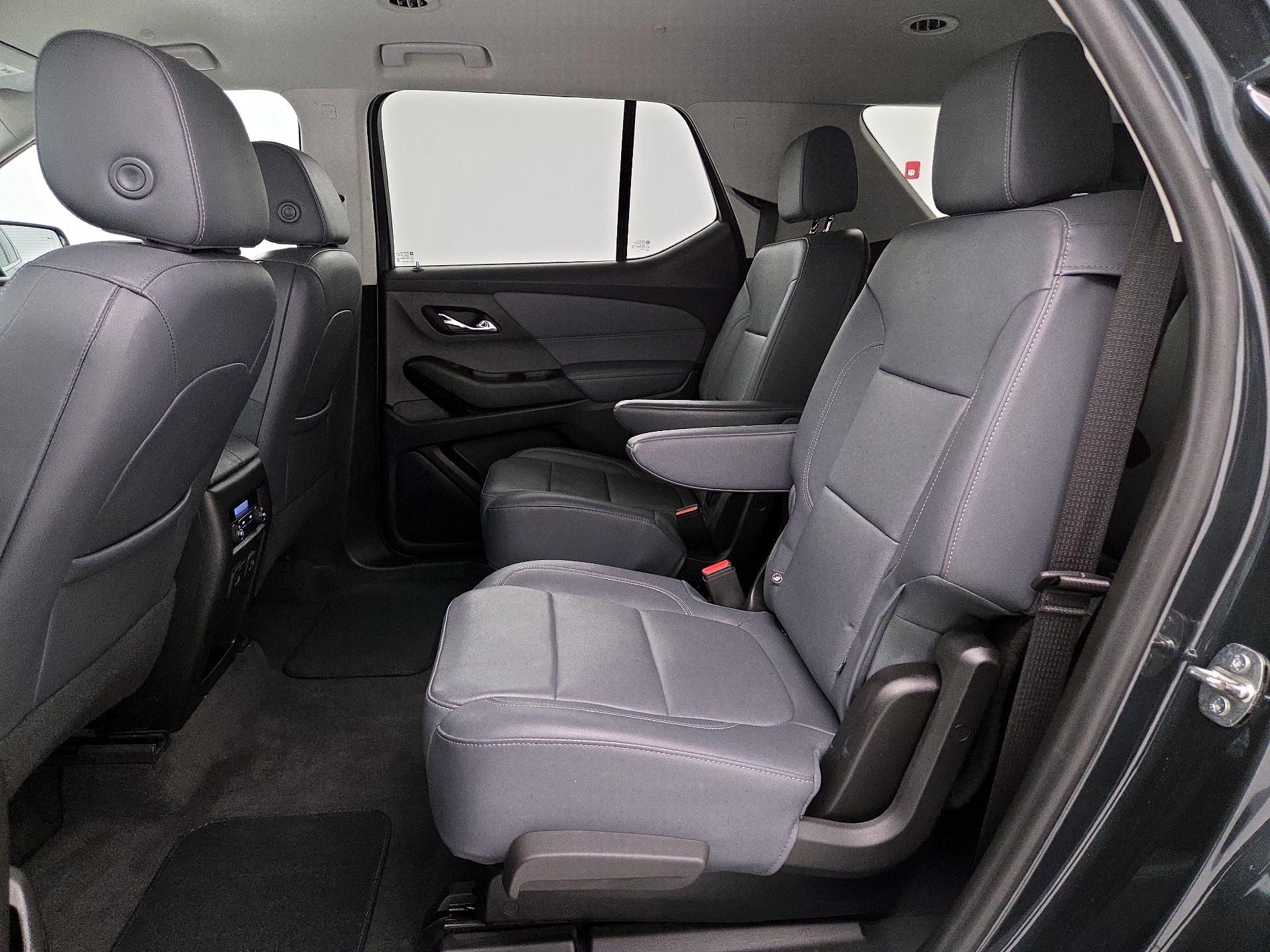 Thumbnail: 2020 Chevrolet Traverse - 16