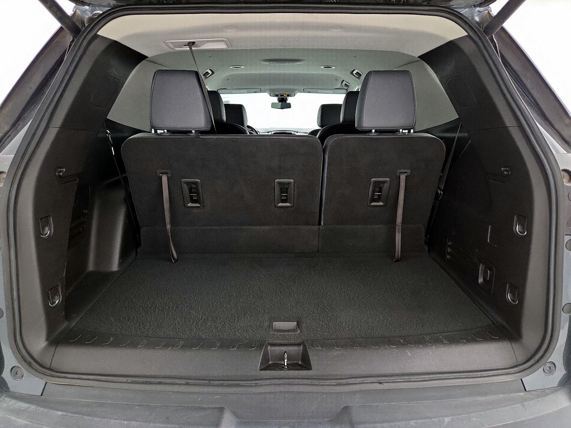 Thumbnail: 2020 Chevrolet Traverse - 18