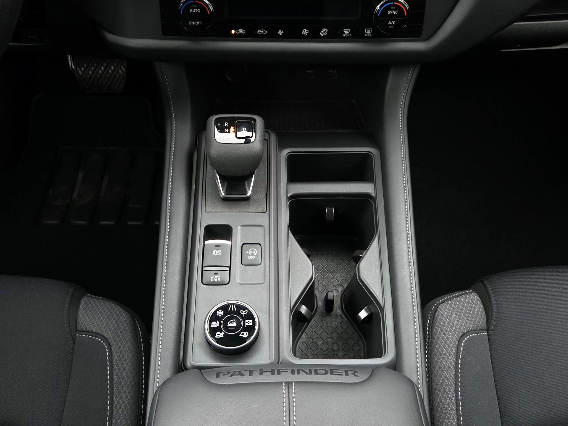 Thumbnail: 2025 Nissan Pathfinder - 17