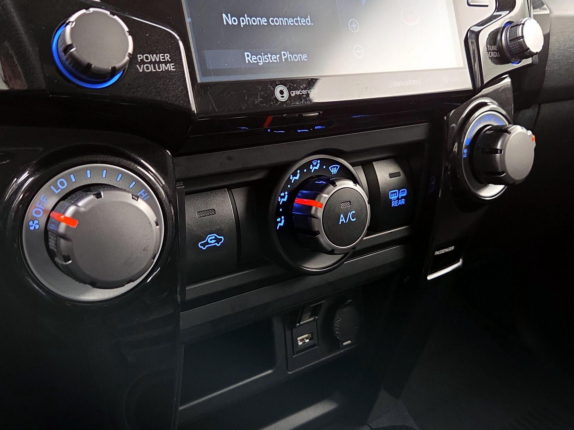 Thumbnail: 2023 Toyota 4Runner - 16