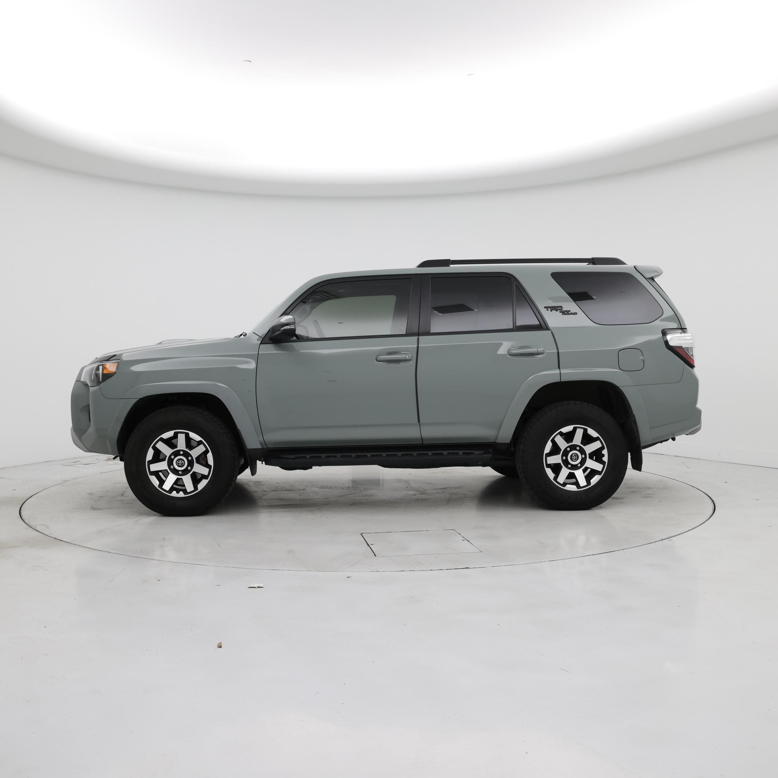 Thumbnail: 2023 Toyota 4Runner - 3