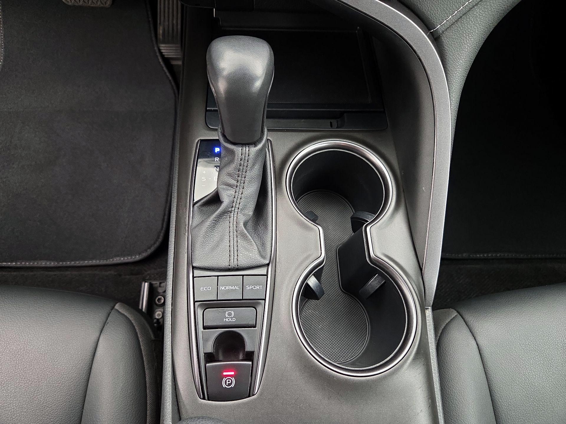 Thumbnail: 2023 Toyota Camry - 17