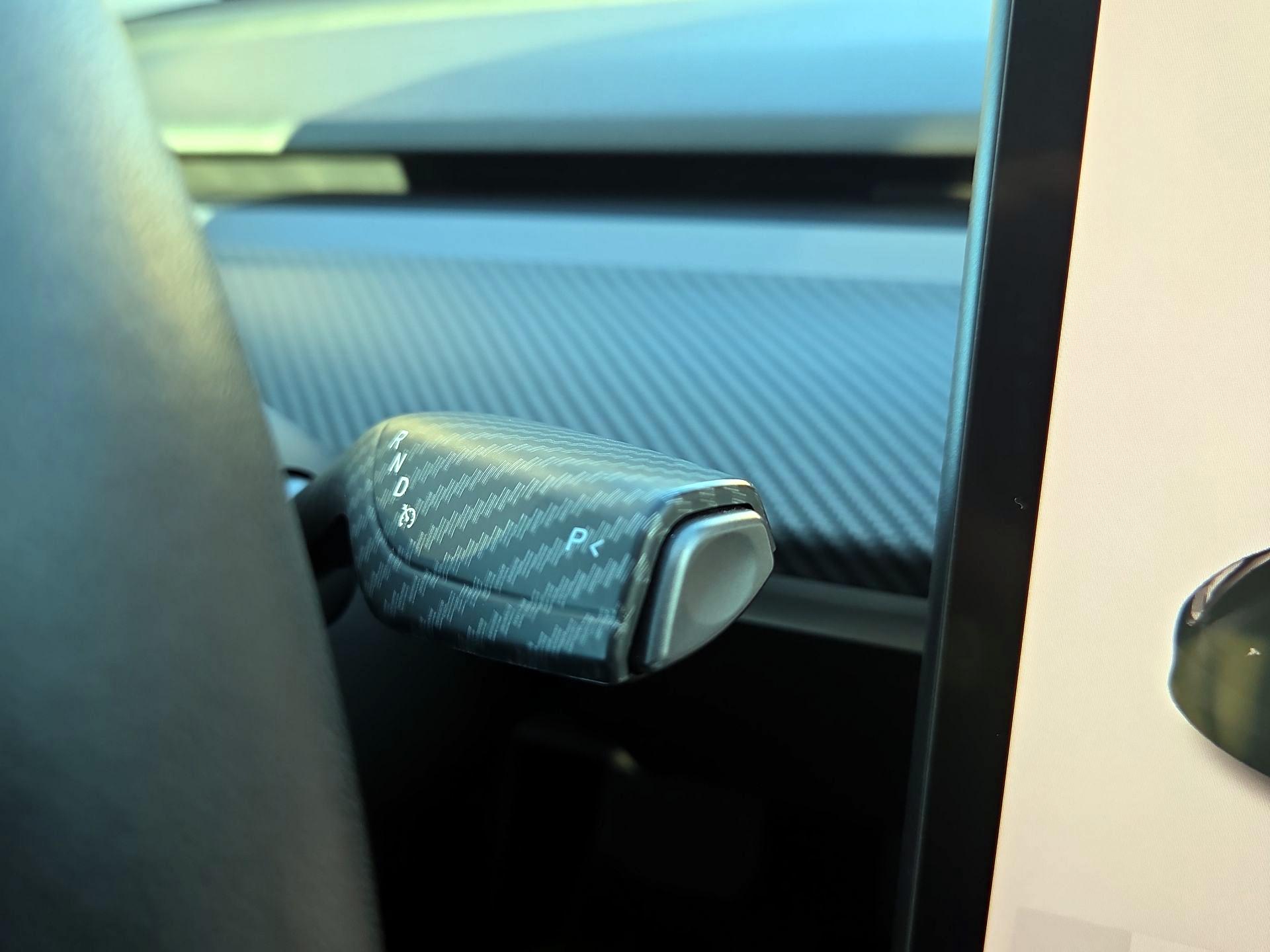 Thumbnail: 2022 Tesla Model 3 - 15