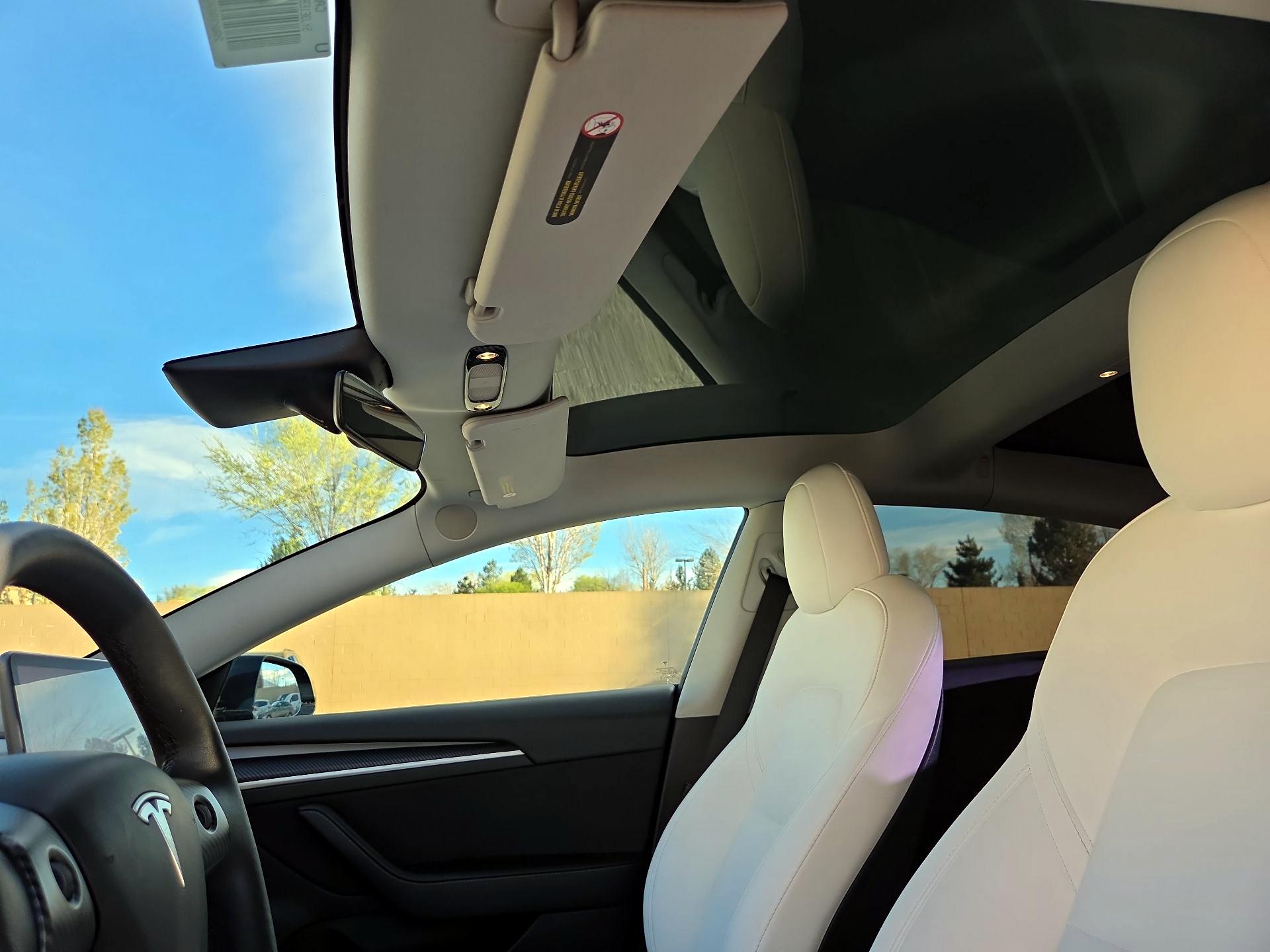 Thumbnail: 2022 Tesla Model 3 - 16