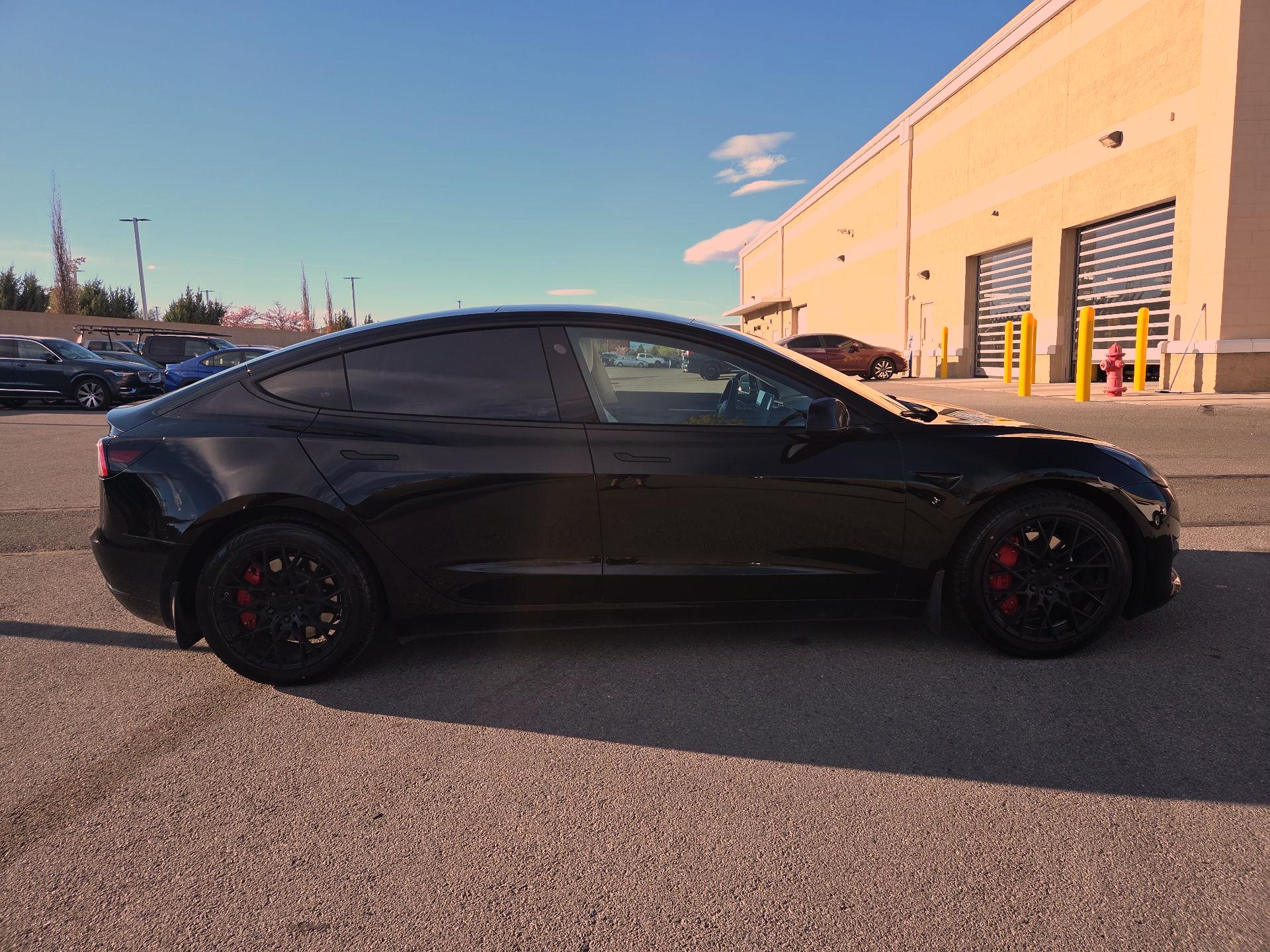 Thumbnail: 2022 Tesla Model 3 - 4