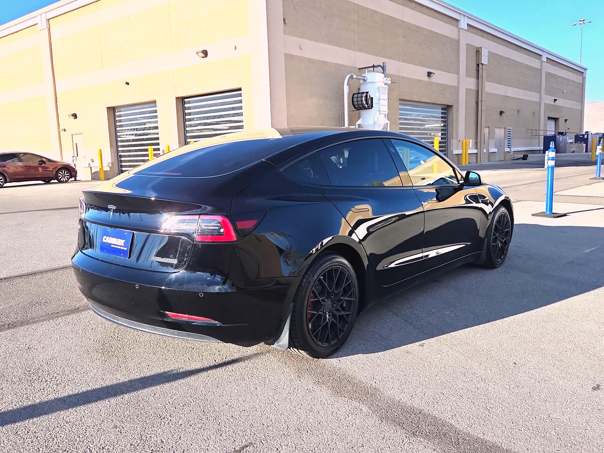 Thumbnail: 2022 Tesla Model 3 - 5