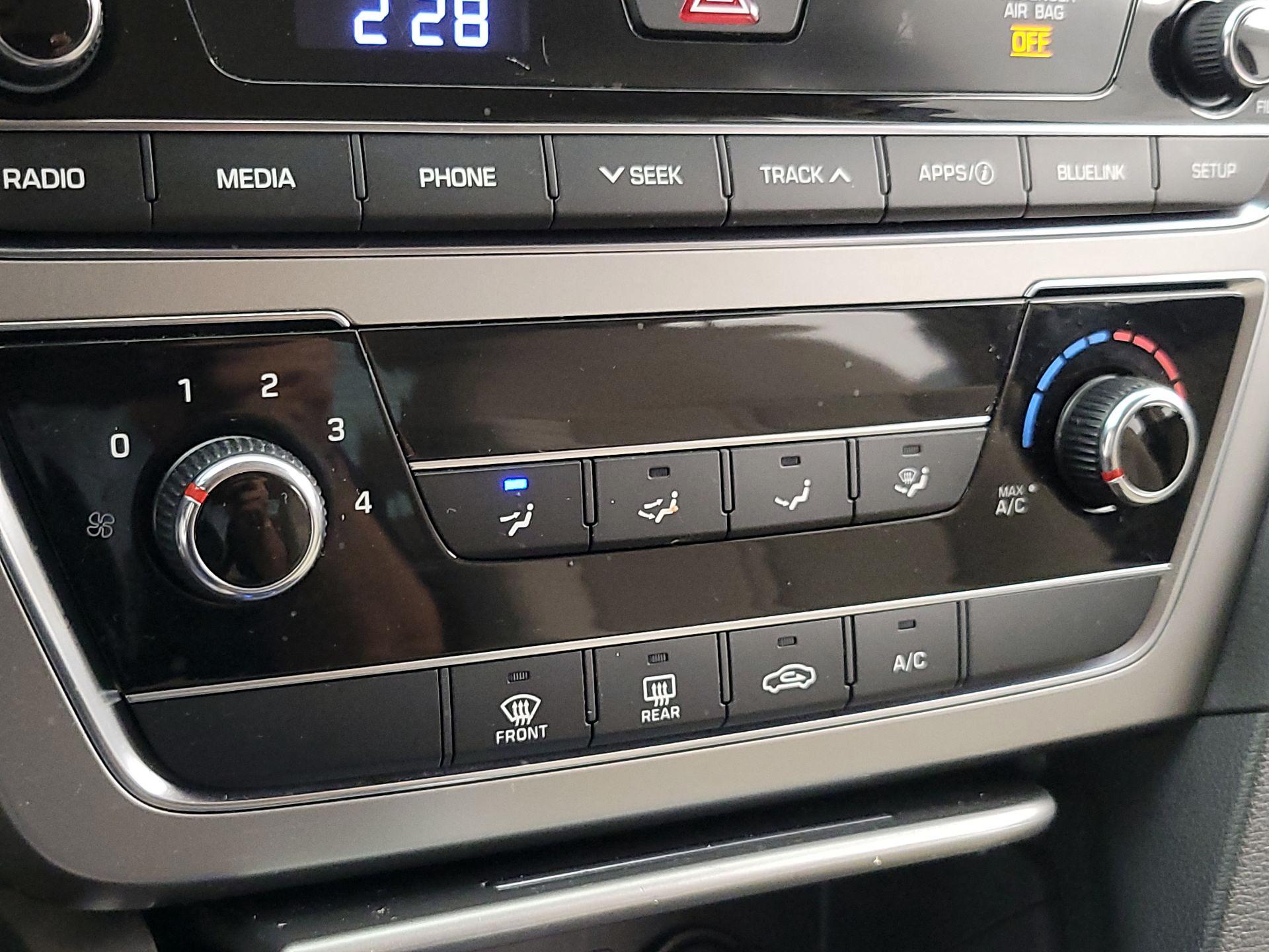 Thumbnail: 2017 Hyundai Sonata - 16