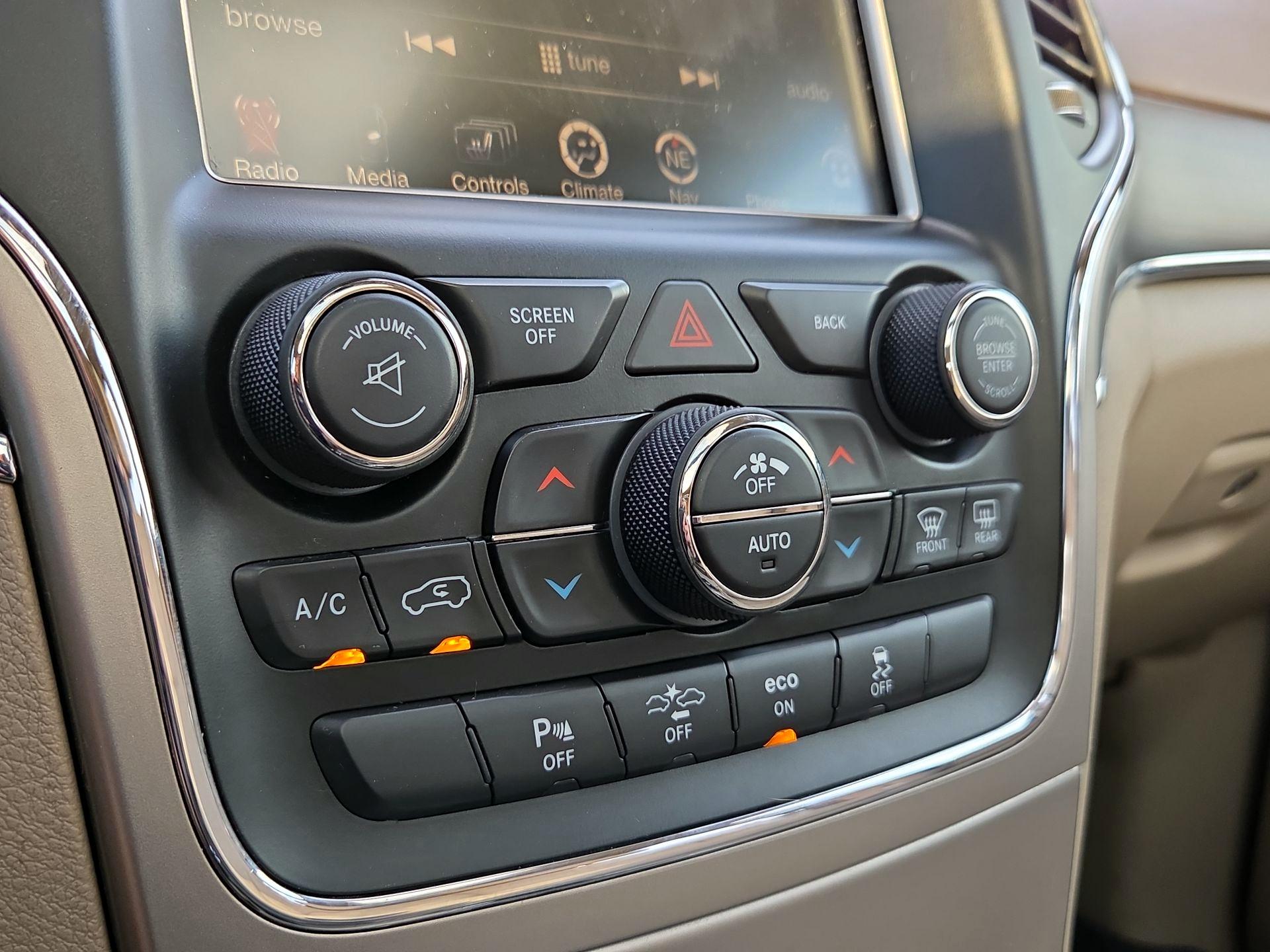 Thumbnail: 2014 Jeep Grand Cherokee - 15