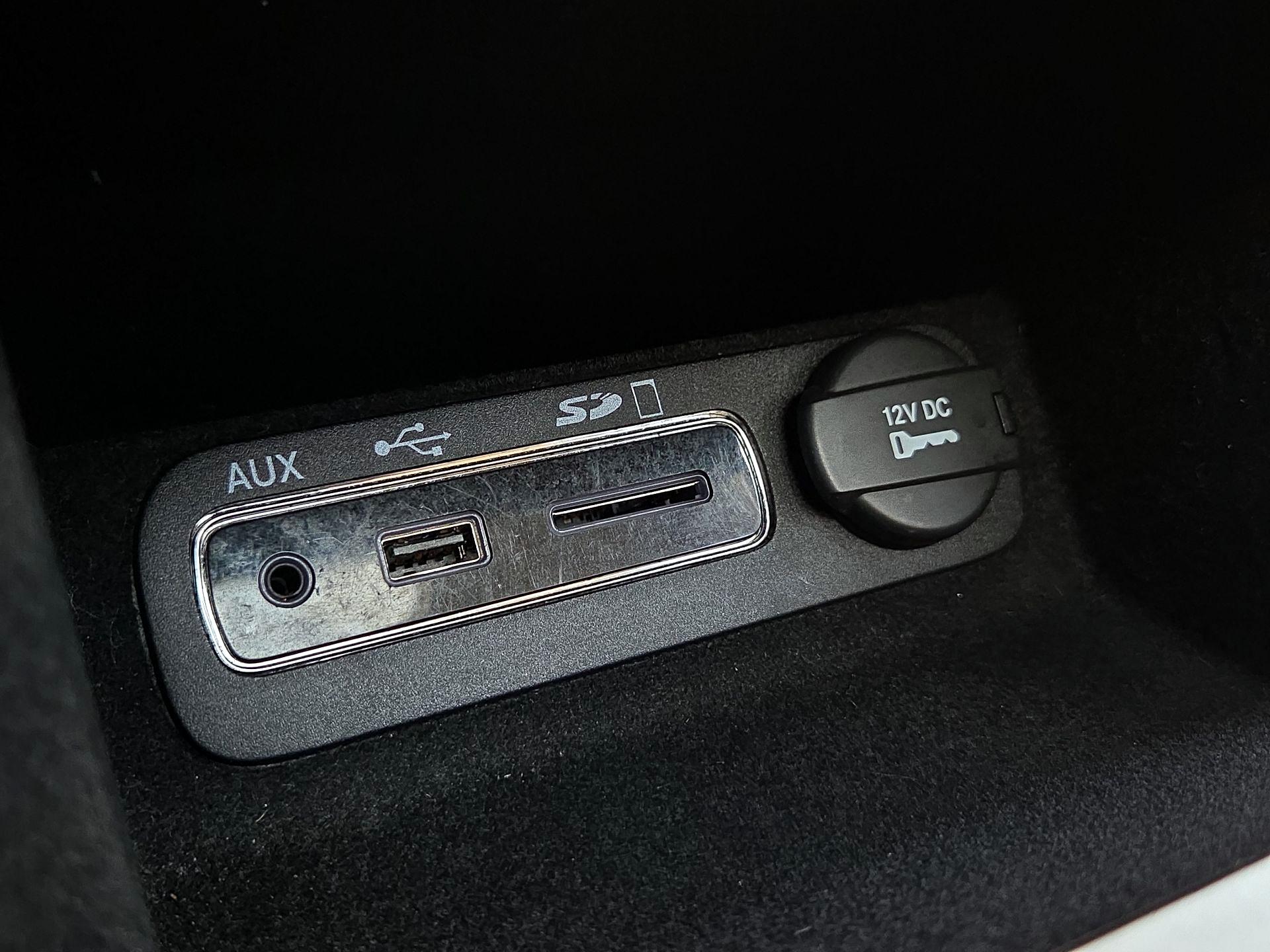 Thumbnail: 2014 Jeep Grand Cherokee - 17