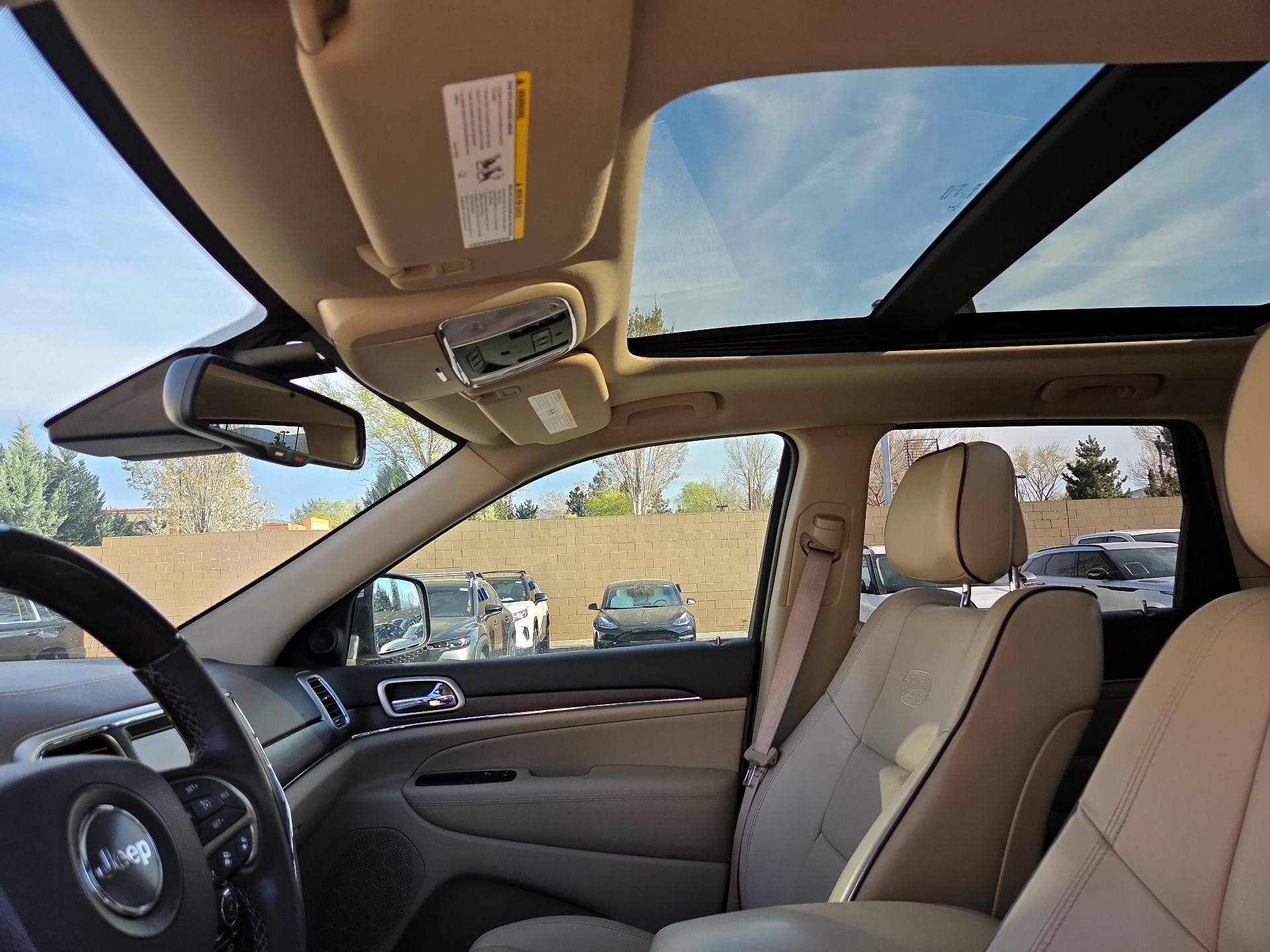 Thumbnail: 2014 Jeep Grand Cherokee - 18