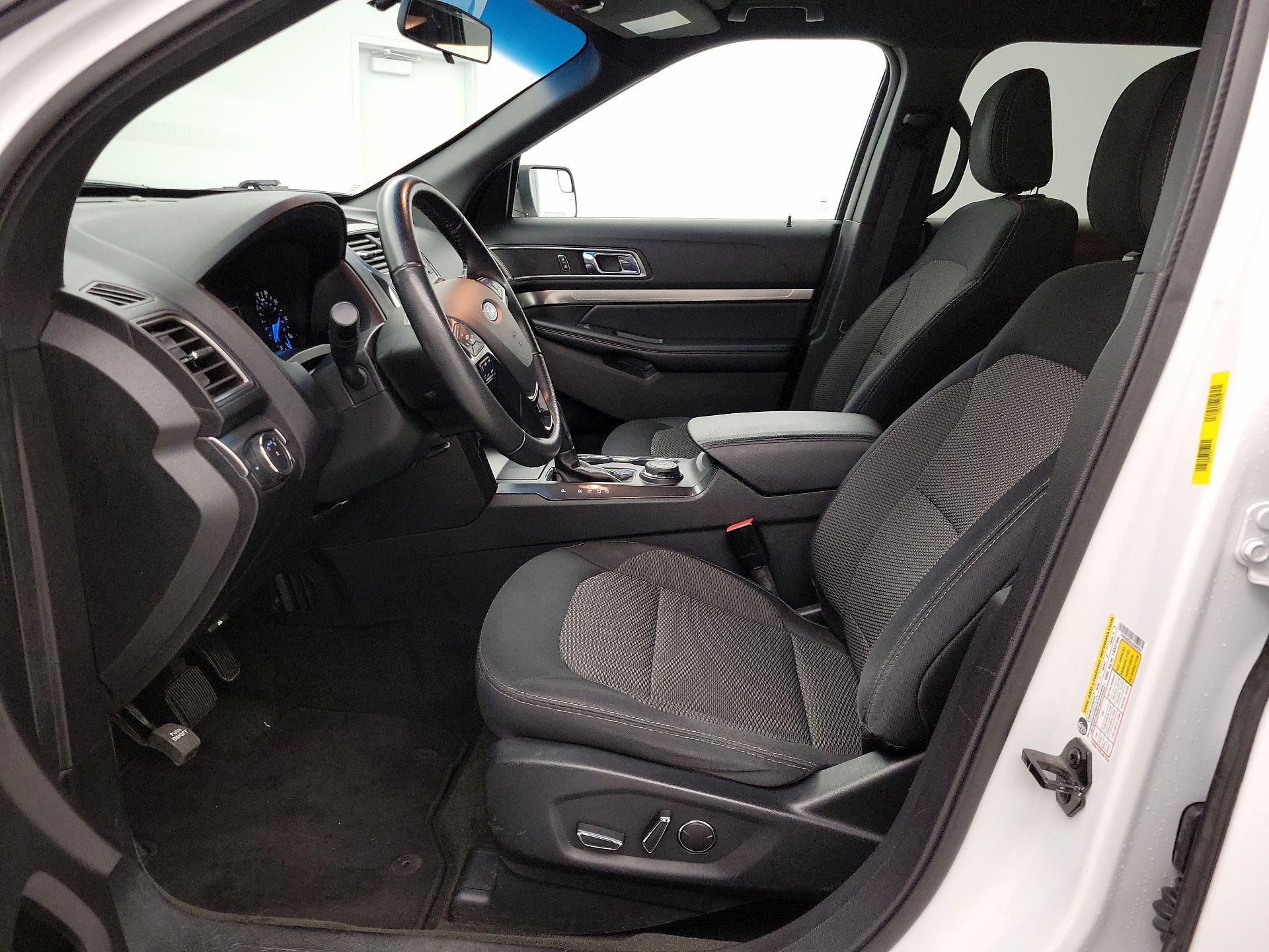 Thumbnail: 2018 Ford Explorer - 11