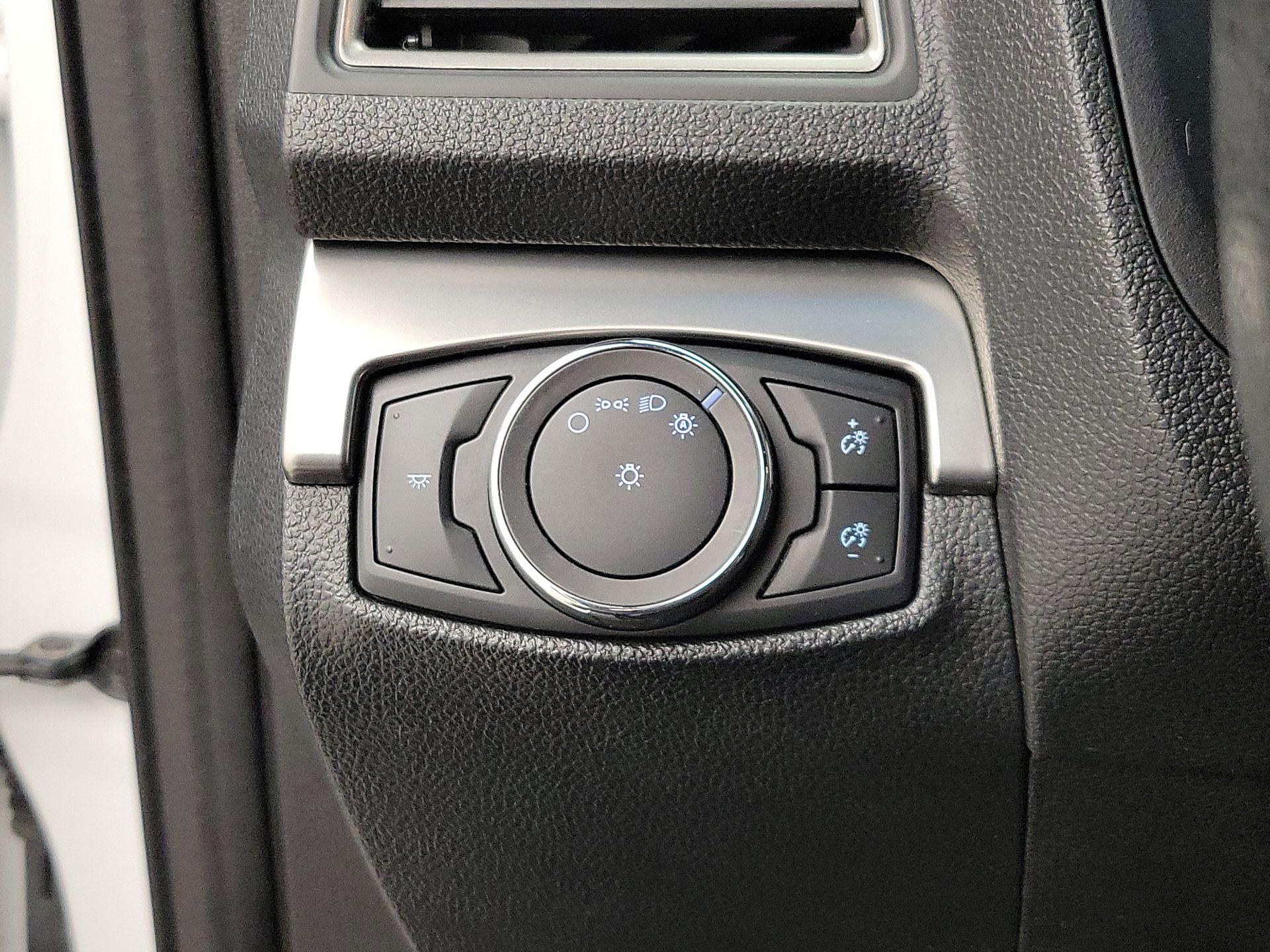 Thumbnail: 2018 Ford Explorer - 13