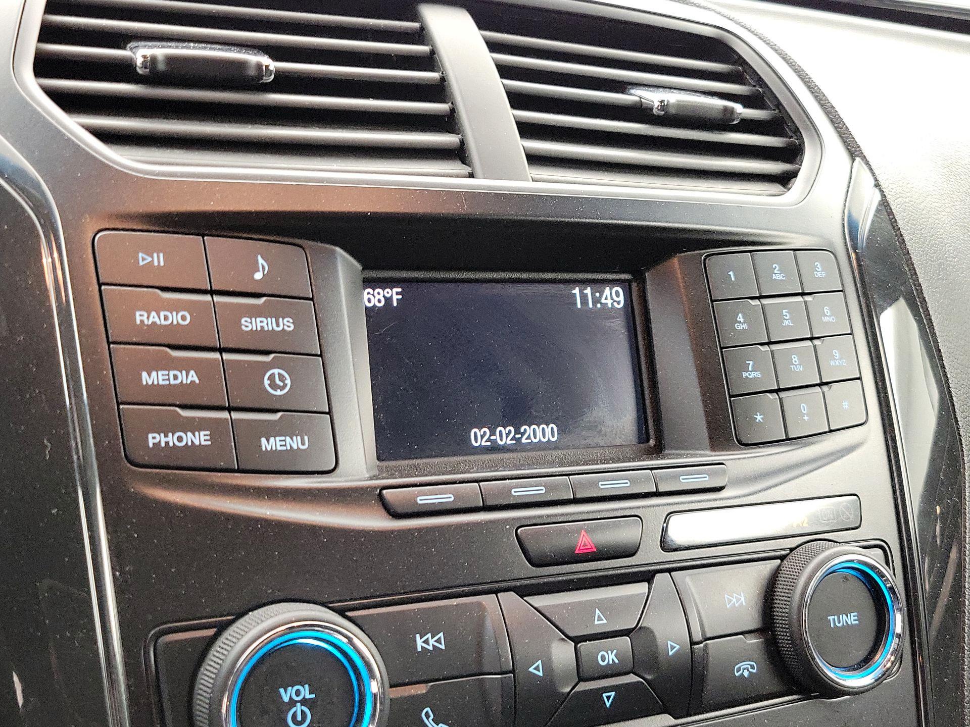 Thumbnail: 2018 Ford Explorer - 15