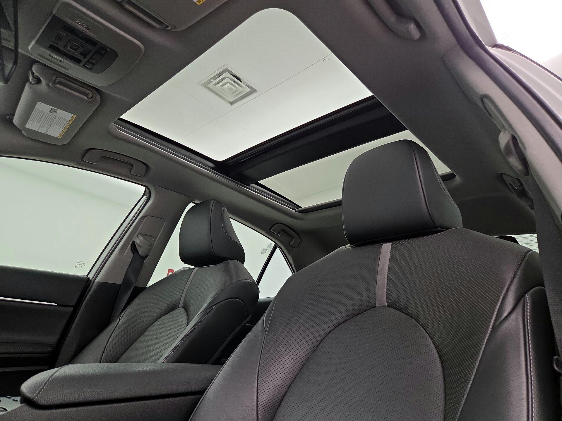 Thumbnail: 2023 Toyota Camry - 18