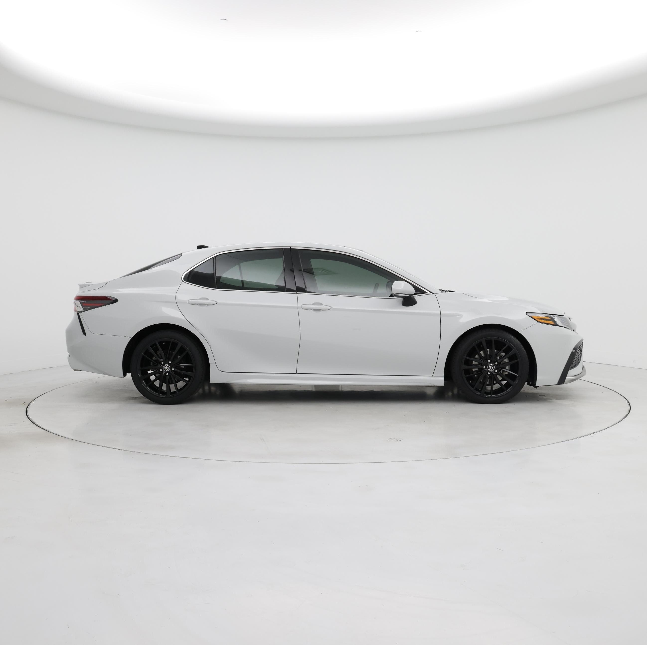 Thumbnail: 2023 Toyota Camry - 7