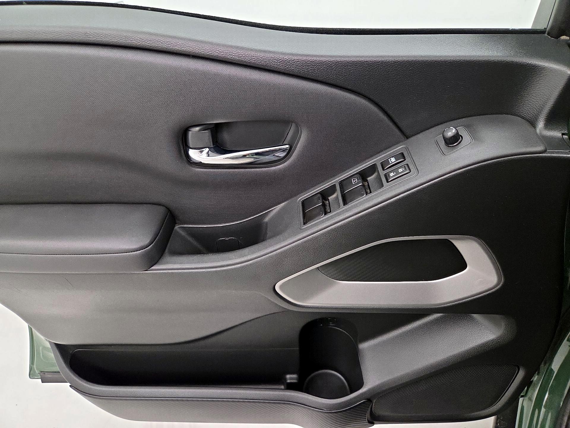 Thumbnail: 2022 Nissan Frontier - 10