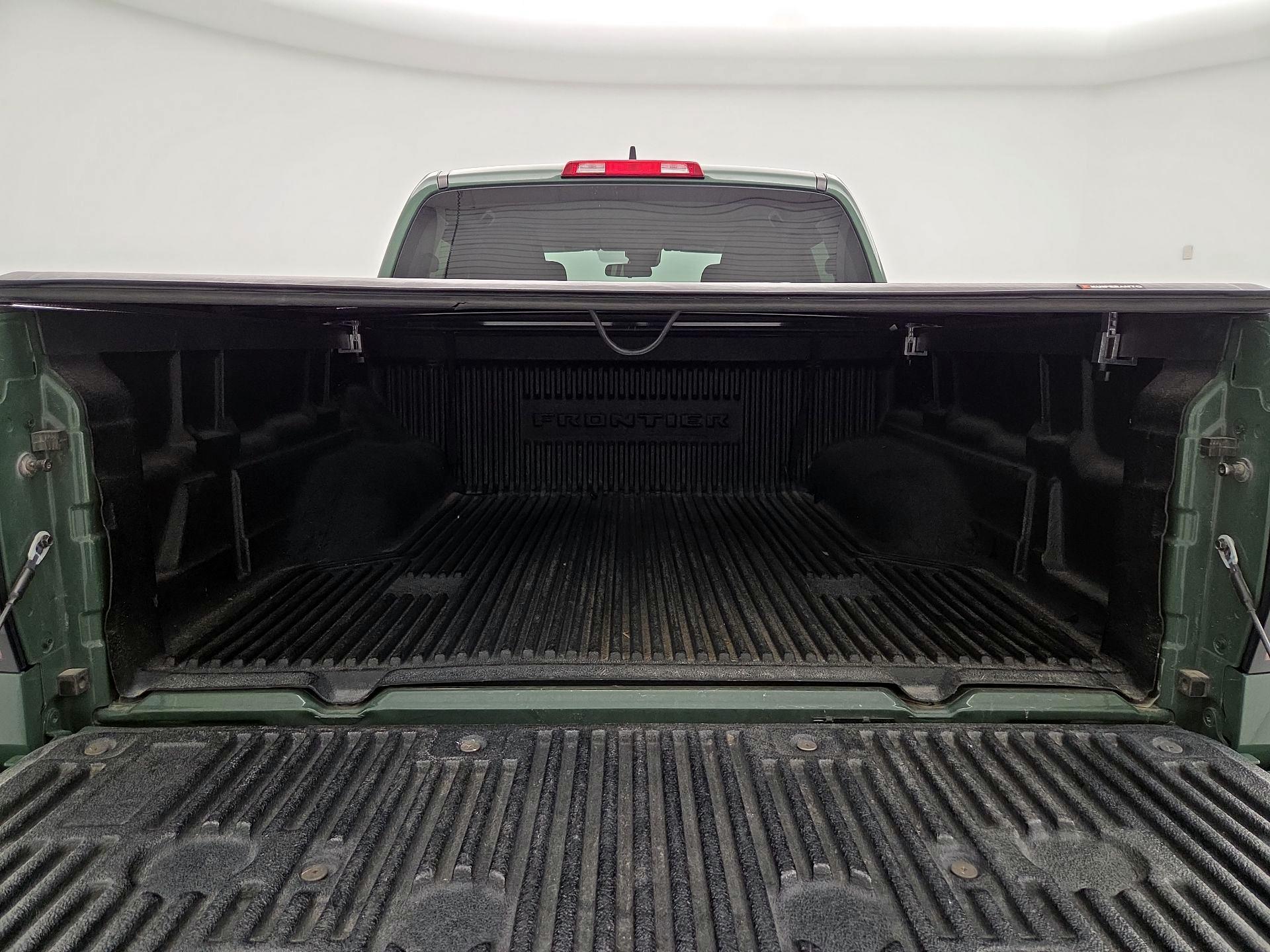 Thumbnail: 2022 Nissan Frontier - 17