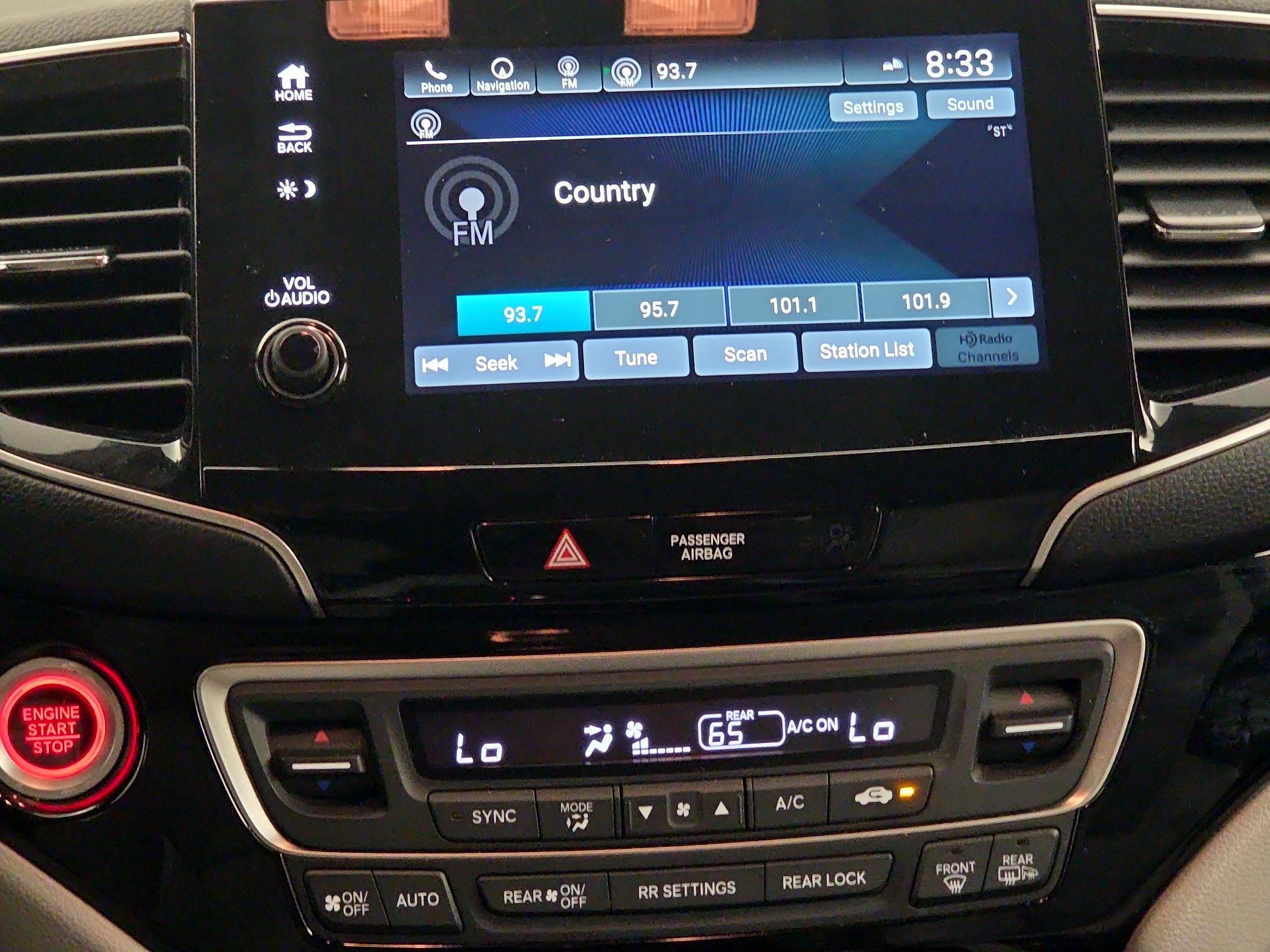 Thumbnail: 2019 Honda Pilot - 15