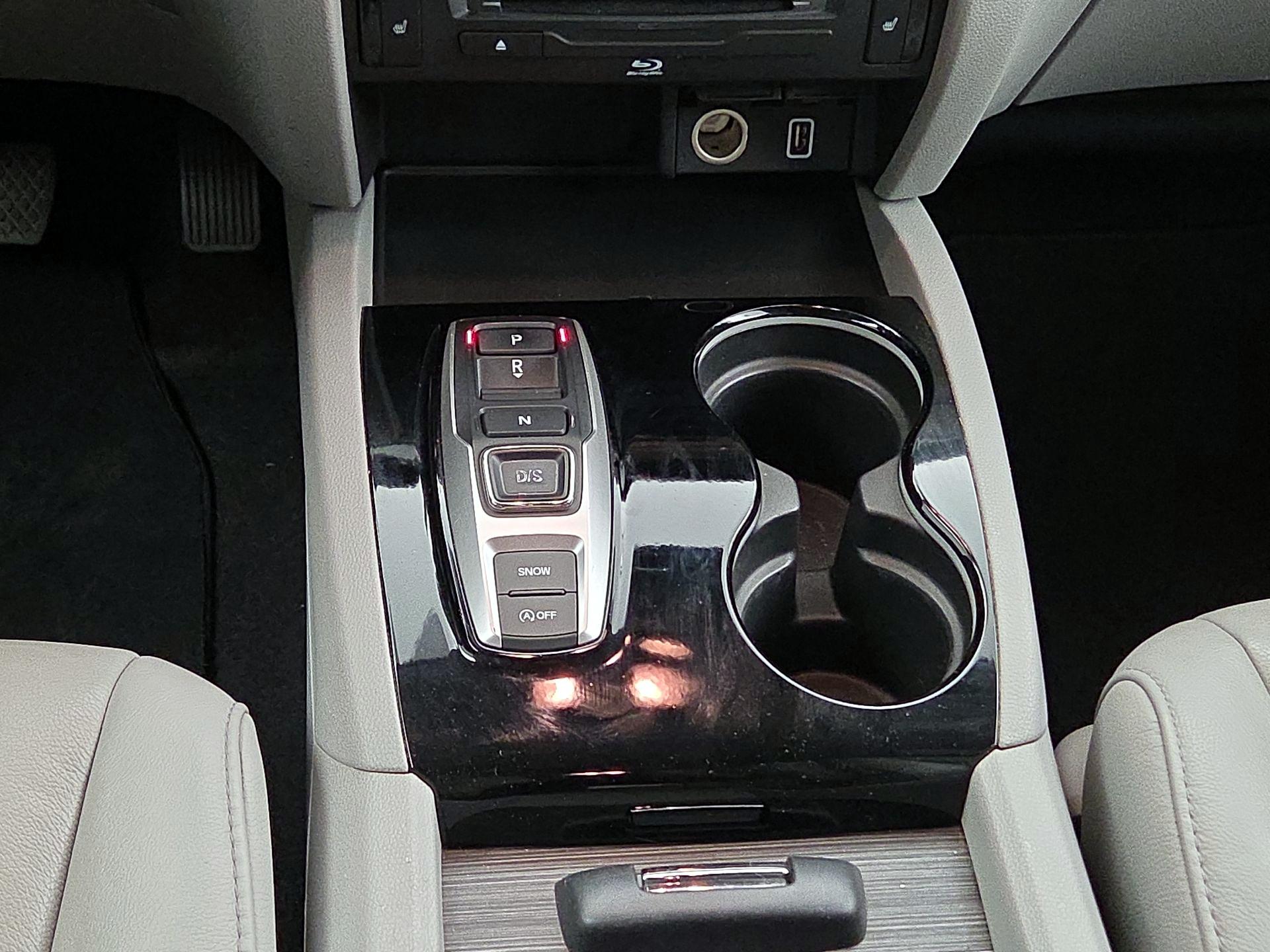 Thumbnail: 2019 Honda Pilot - 17