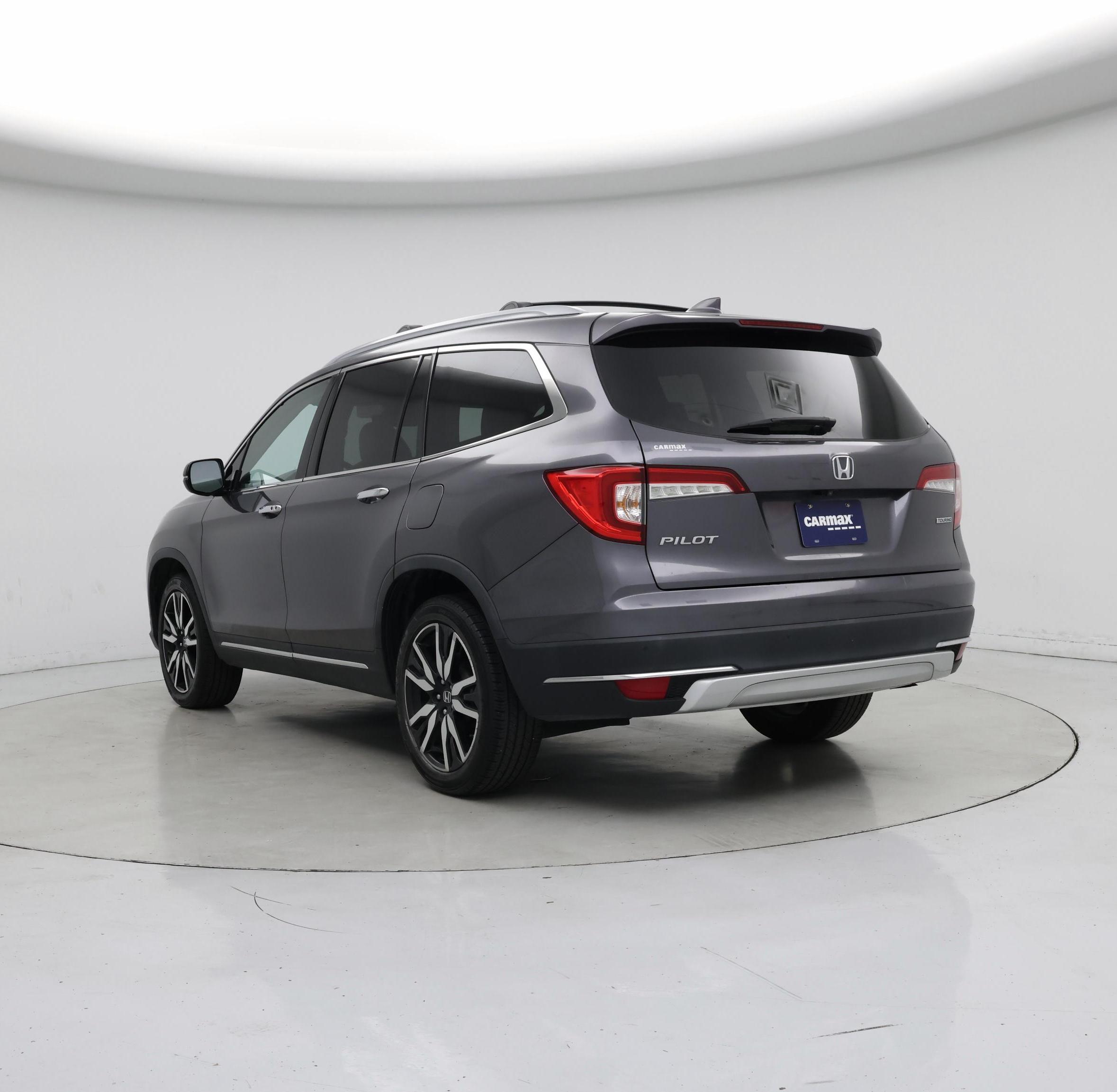 Thumbnail: 2019 Honda Pilot - 2