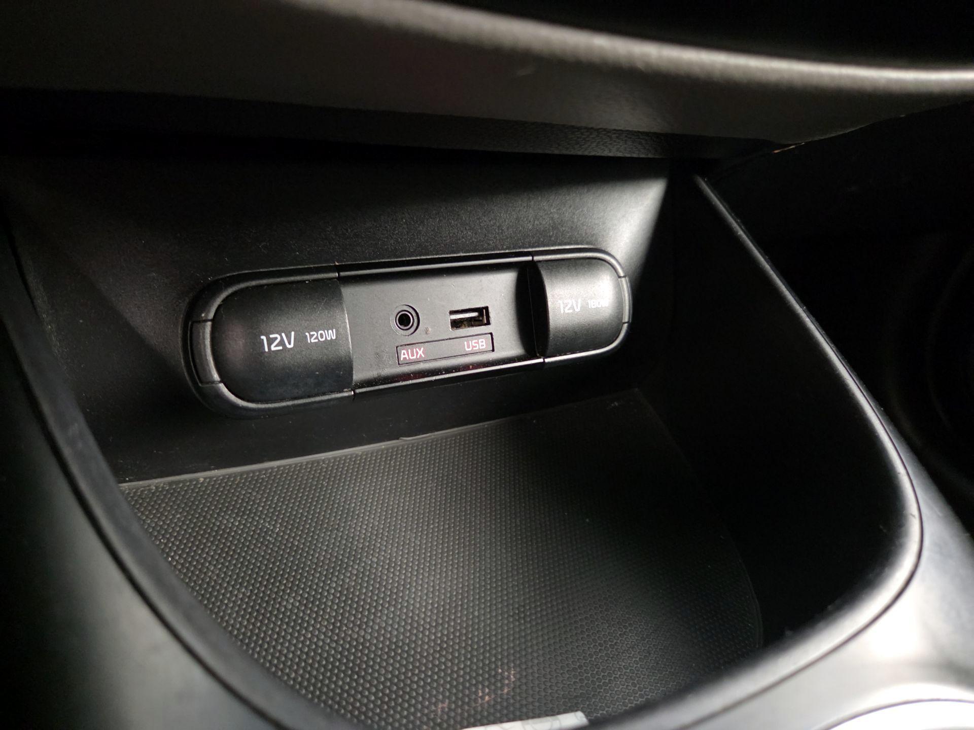 Thumbnail: 2015 Kia Soul - 17