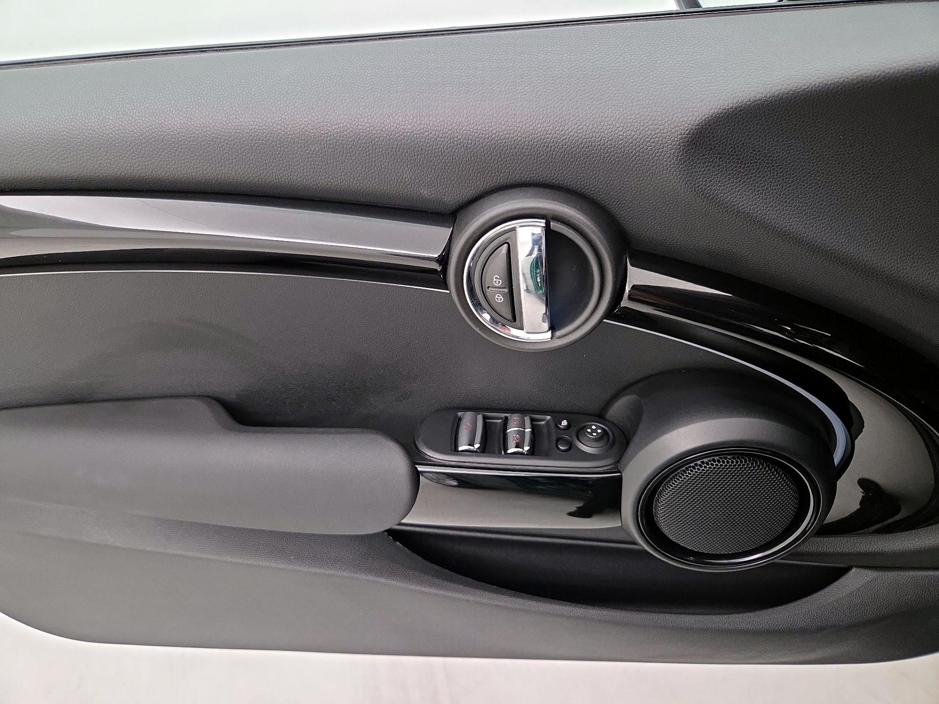 Thumbnail: 2024 MINI Cooper - 12