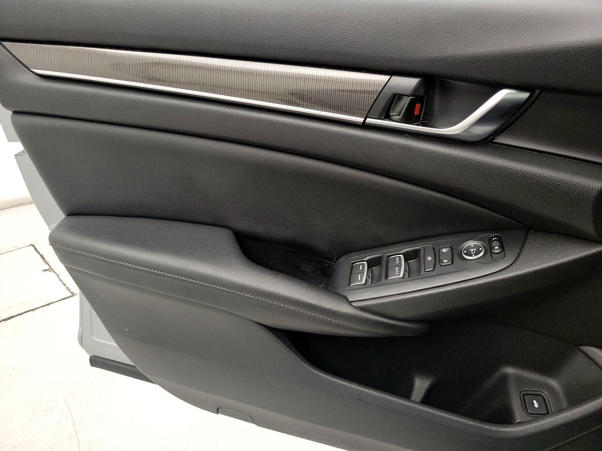 Thumbnail: 2019 Honda Accord - 12