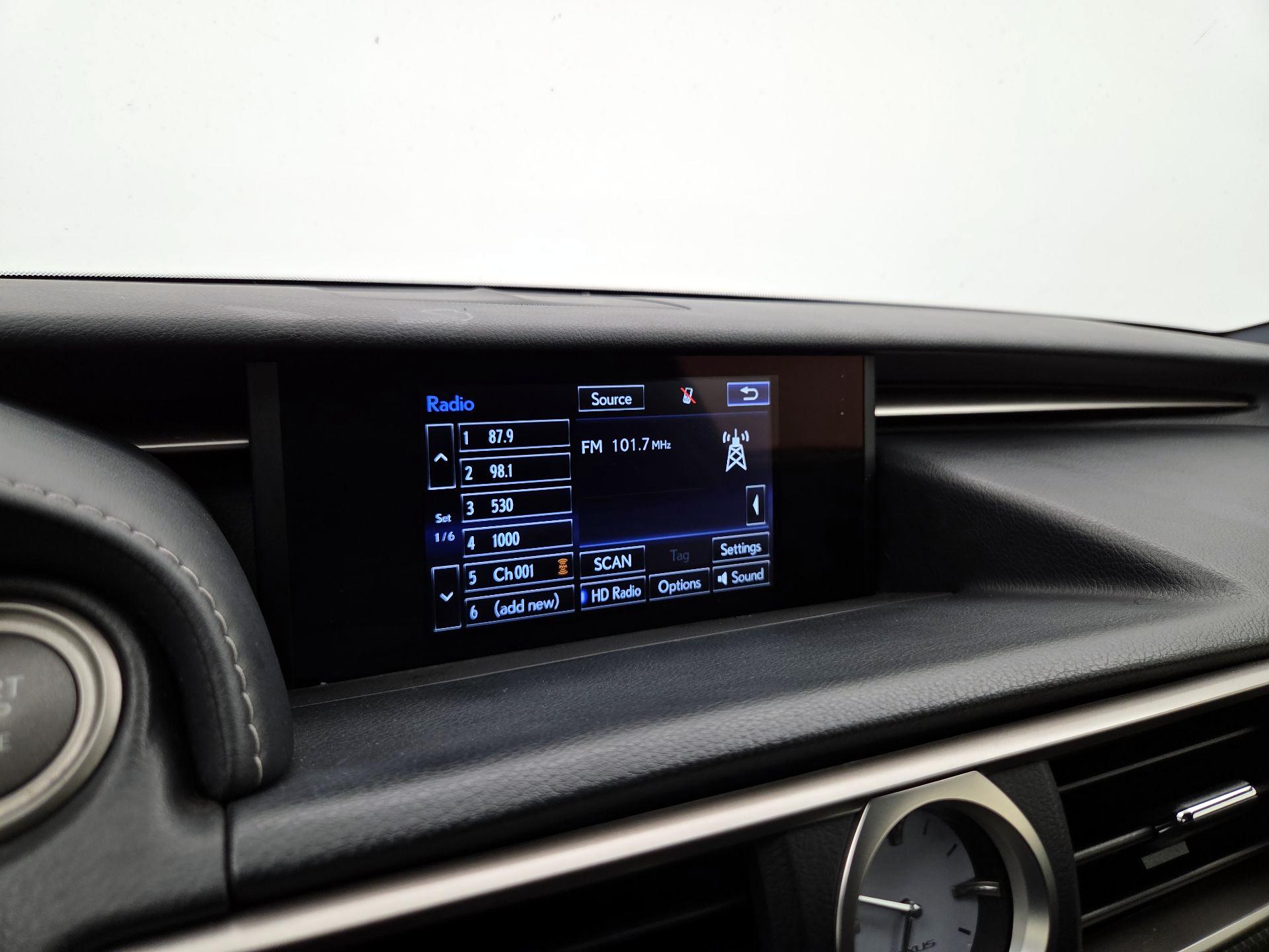 Thumbnail: 2017 Lexus RC - 15