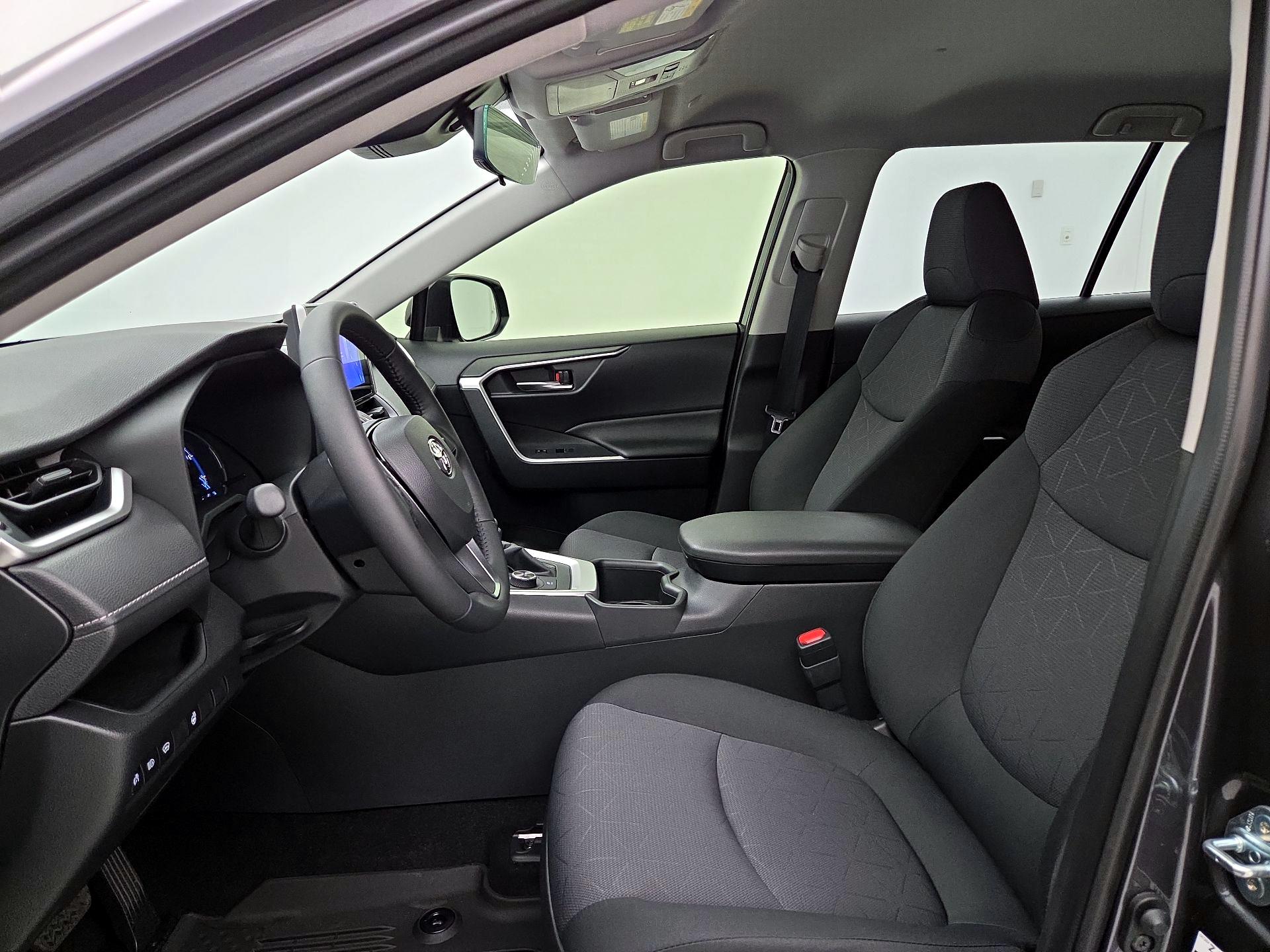 Thumbnail: 2025 Toyota RAV4 - 11