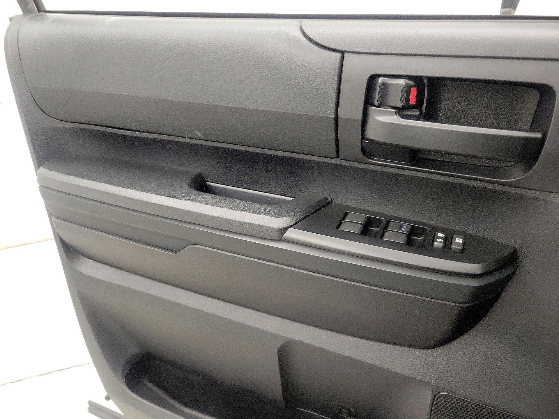 Thumbnail: 2017 Toyota Tundra - 12