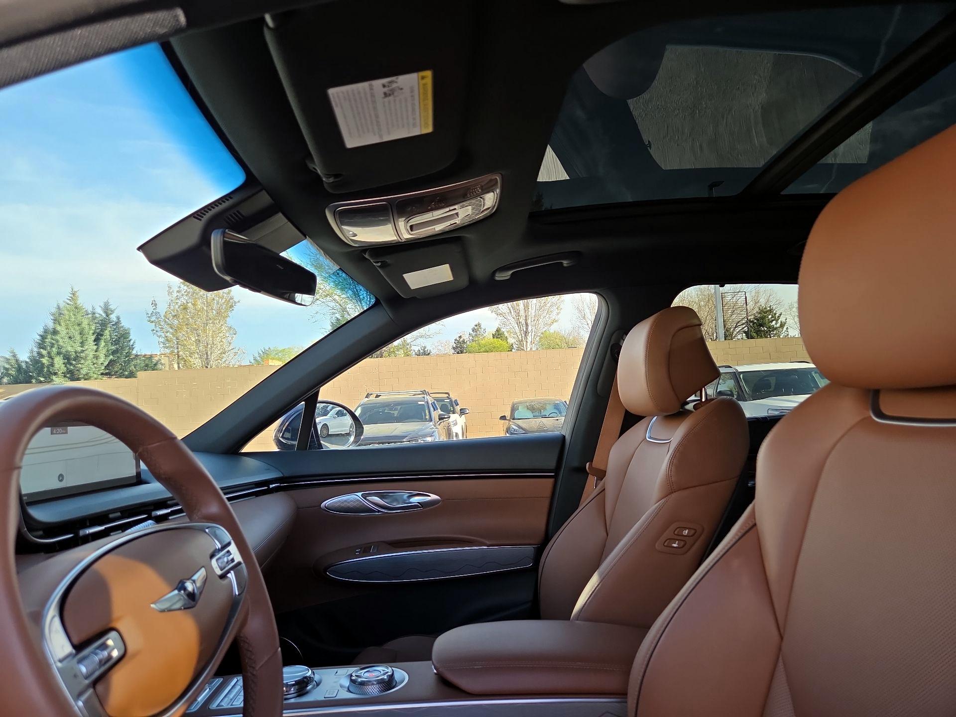 Thumbnail: 2022 Genesis GV70 - 18