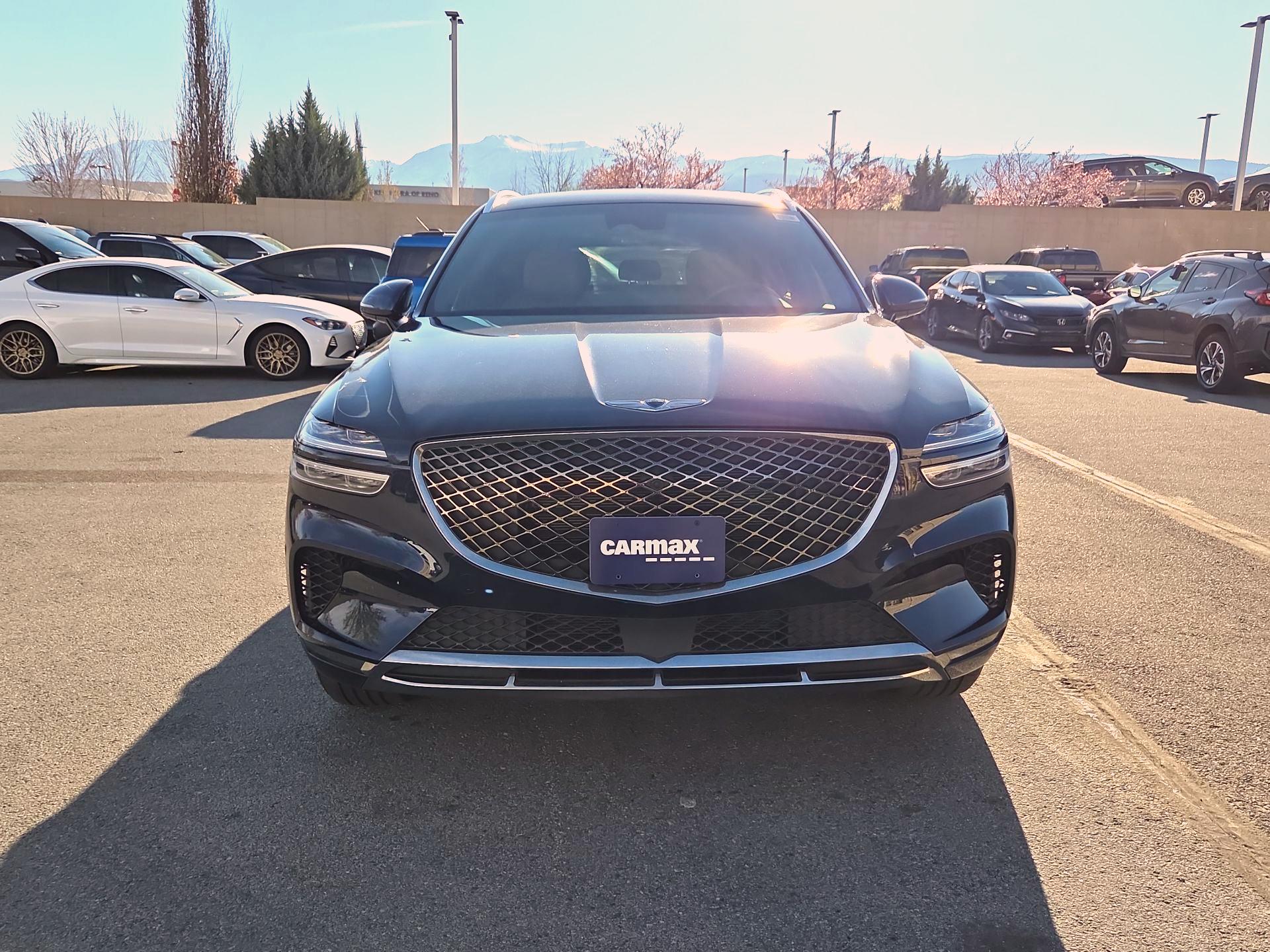 Thumbnail: 2022 Genesis GV70 - 2