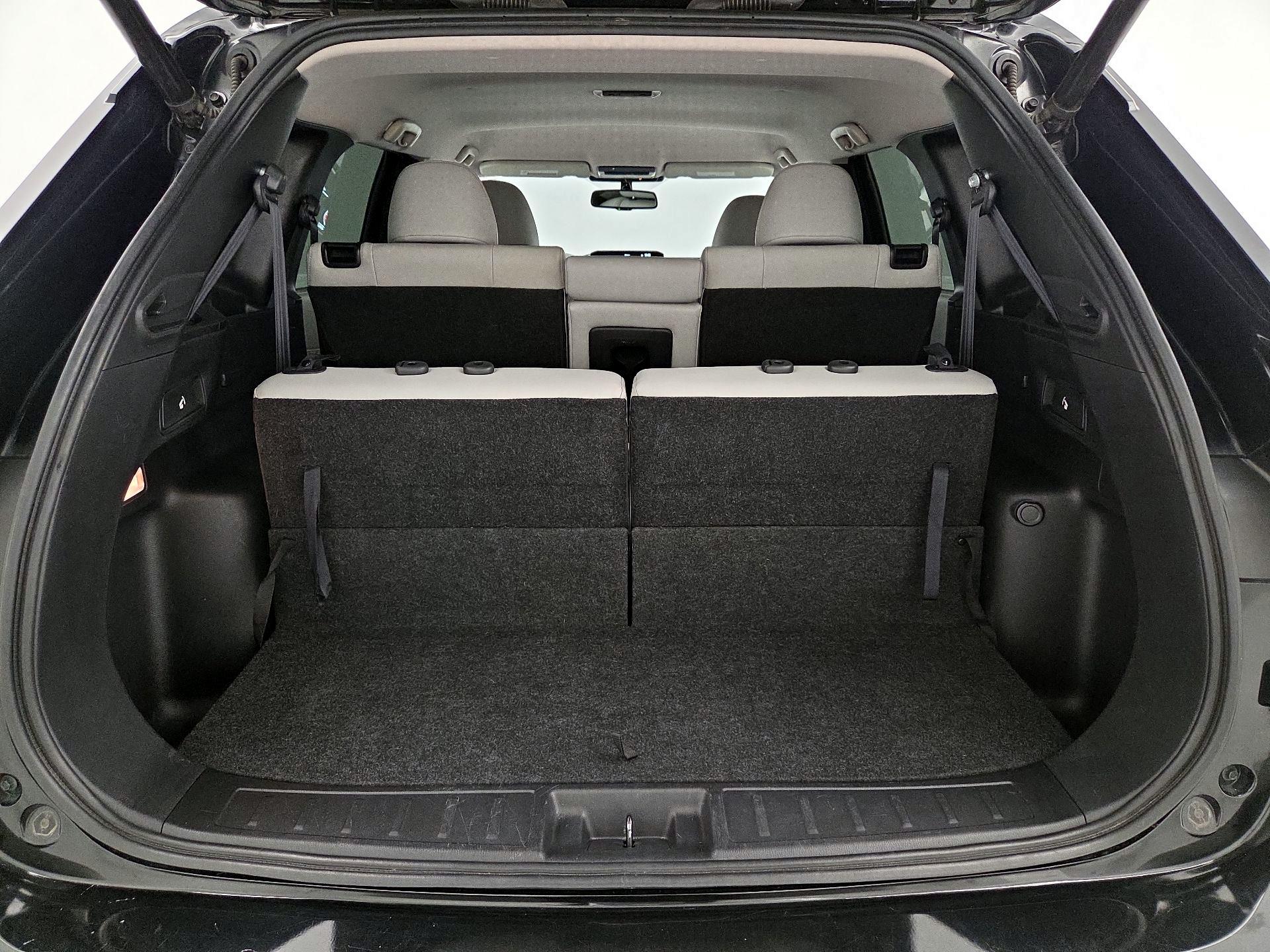 Thumbnail: 2022 Mitsubishi Outlander - 18