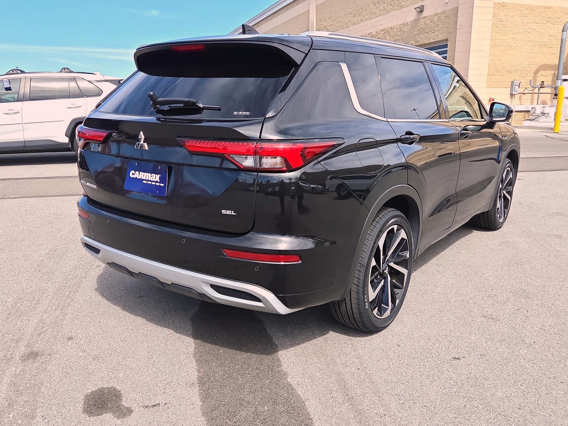 Thumbnail: 2022 Mitsubishi Outlander - 5