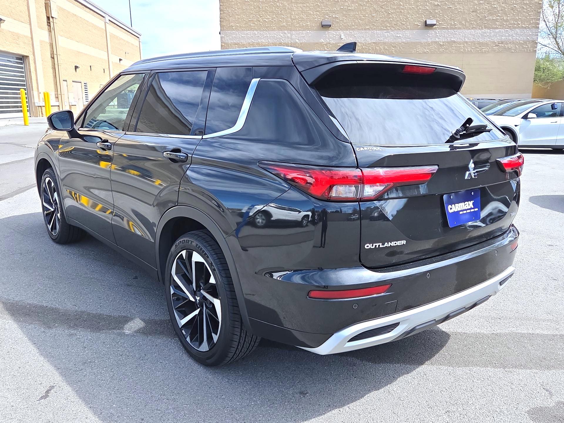 Thumbnail: 2022 Mitsubishi Outlander - 7