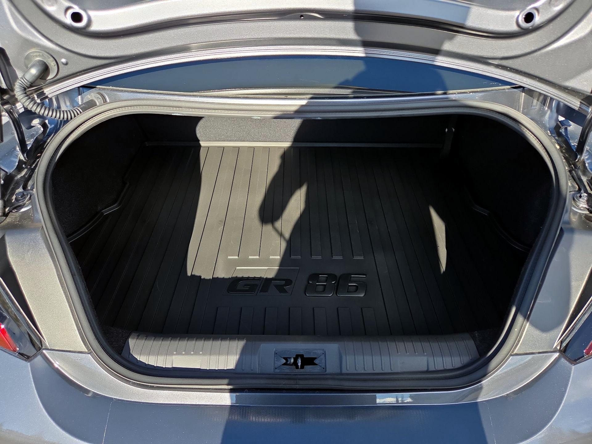 Thumbnail: 2023 Toyota GR86 - 17