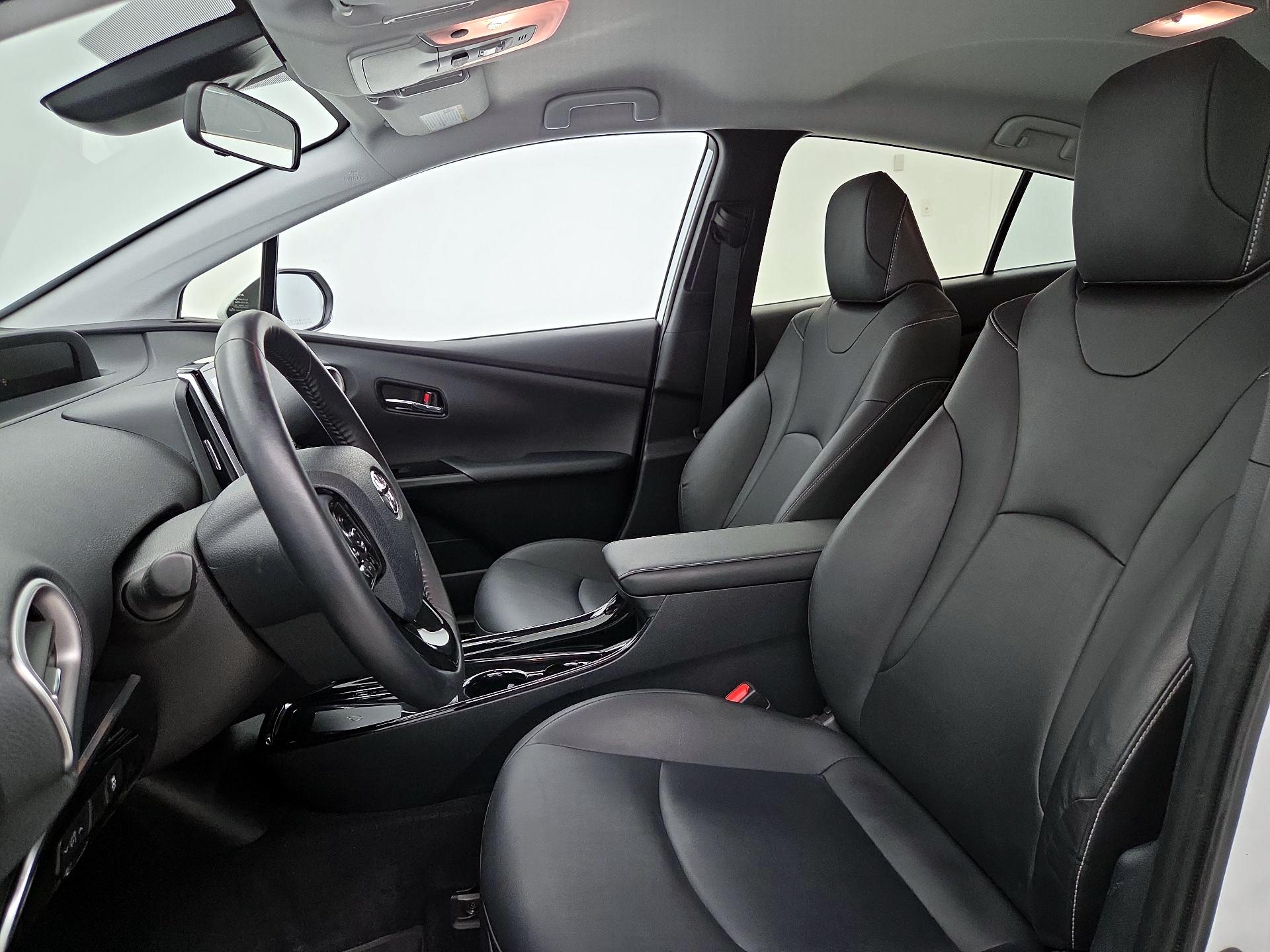 Thumbnail: 2021 Toyota Prius Prime - 11