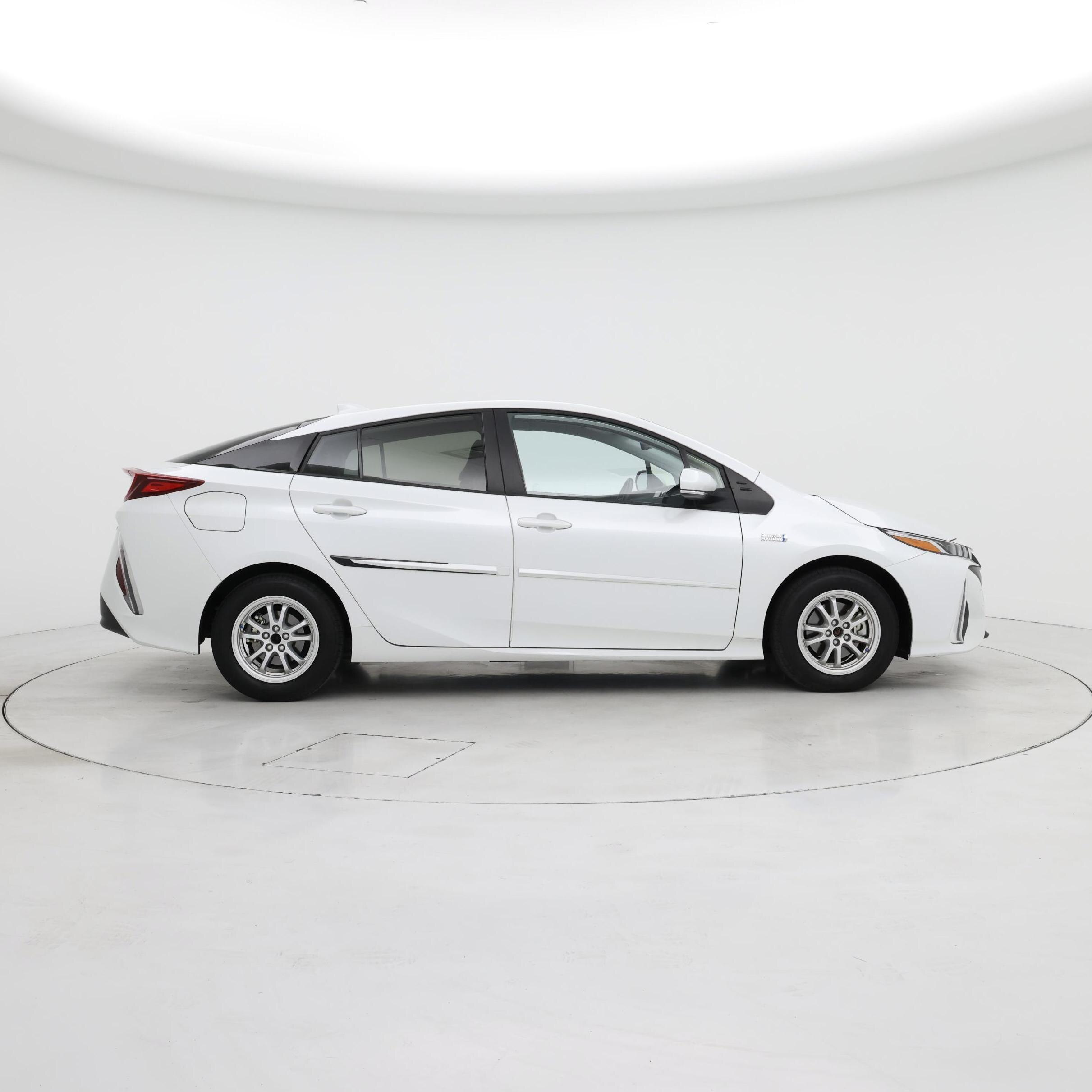 Thumbnail: 2021 Toyota Prius Prime - 7