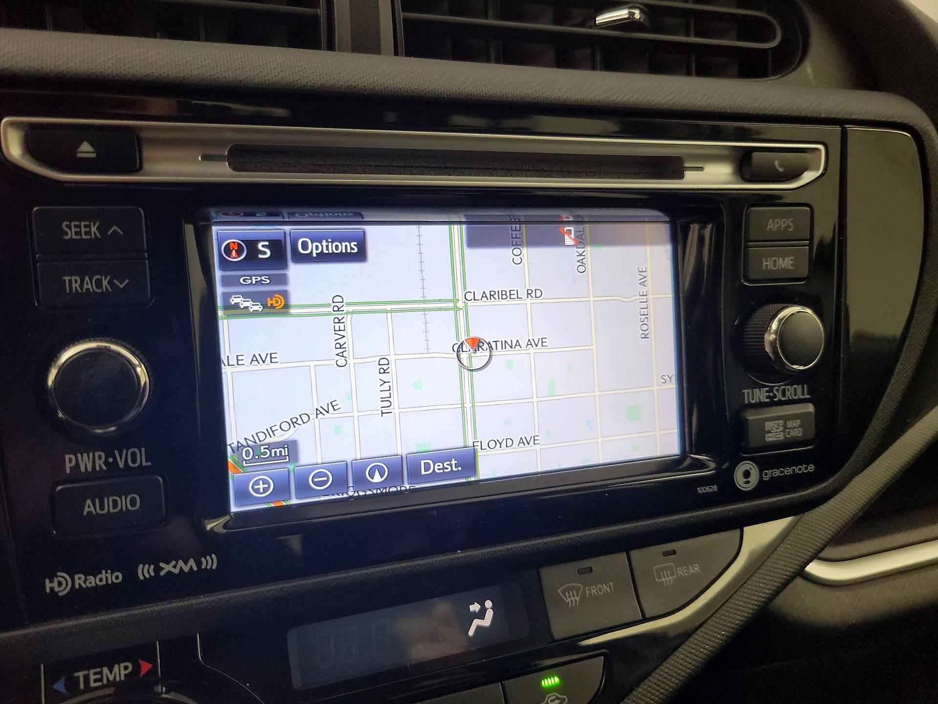 Thumbnail: 2016 Toyota Prius c - 14