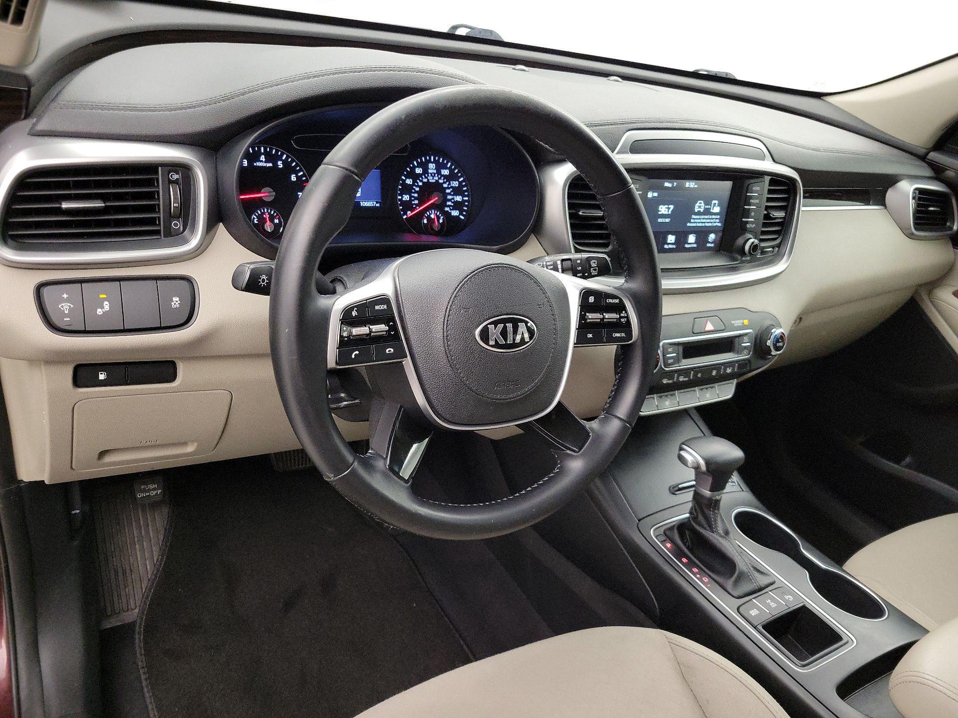 Thumbnail: 2020 Kia Sorento - 9